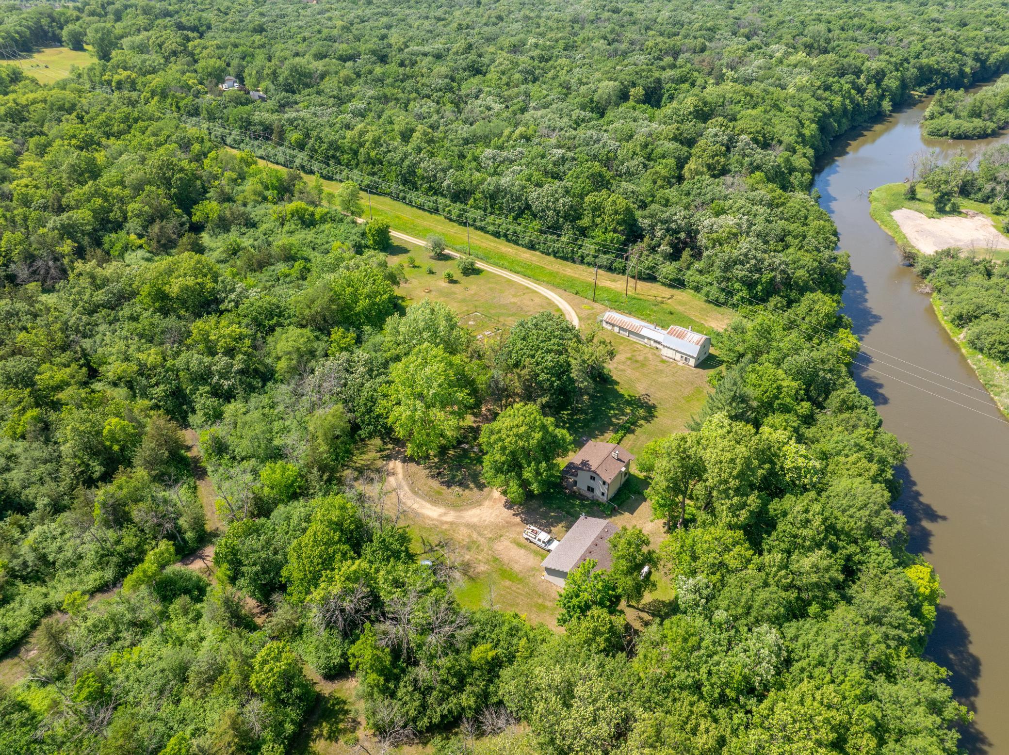 main property photo 41