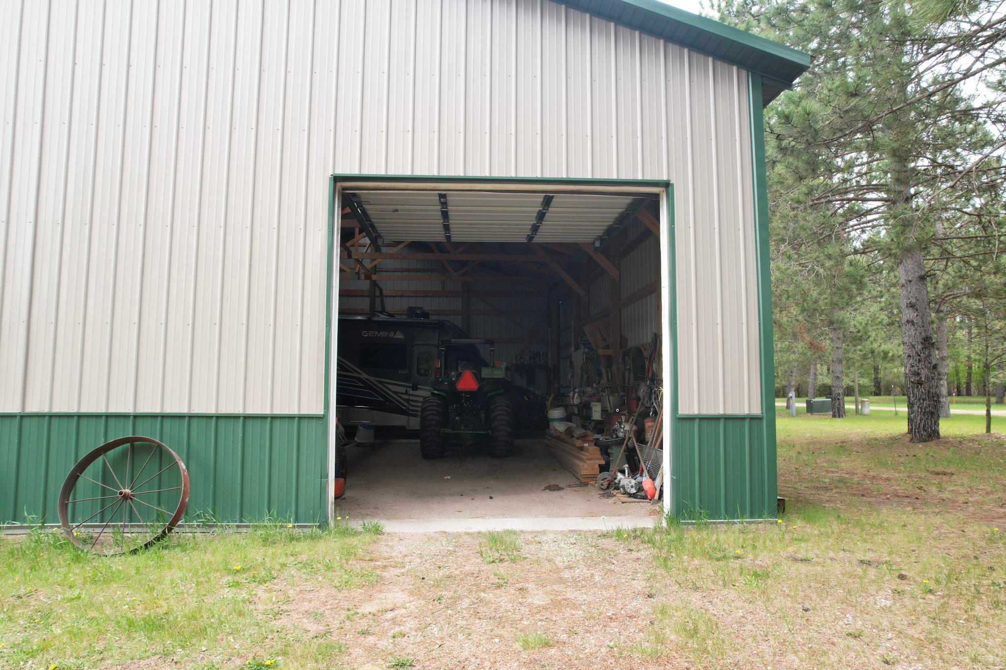 main property photo 37