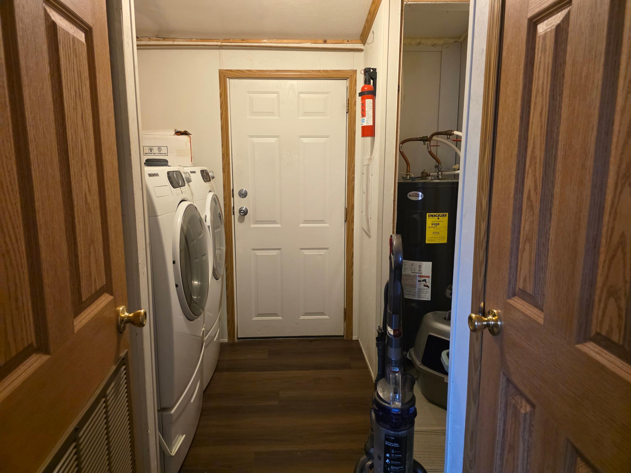 main property photo 11