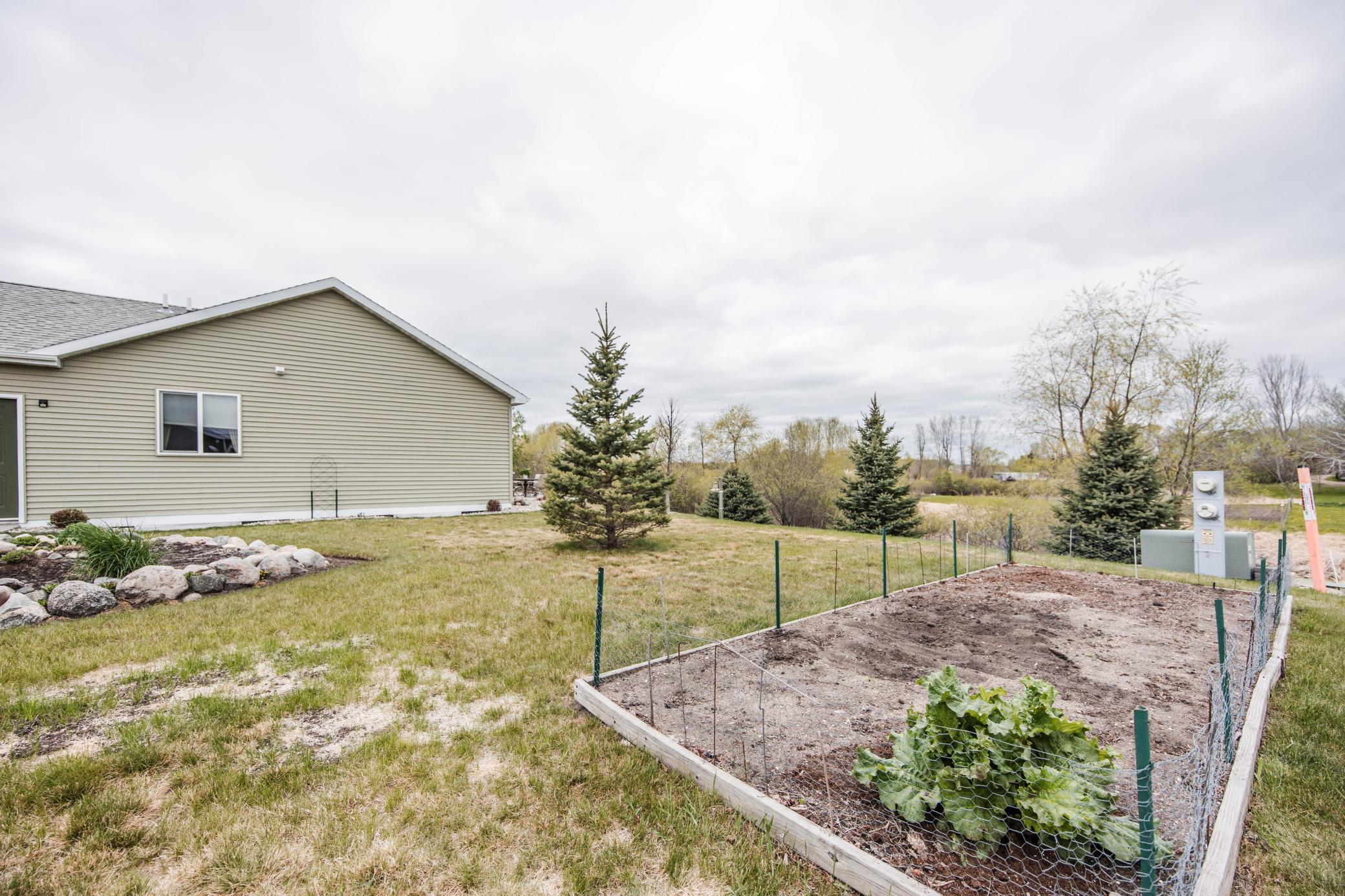 main property photo 50