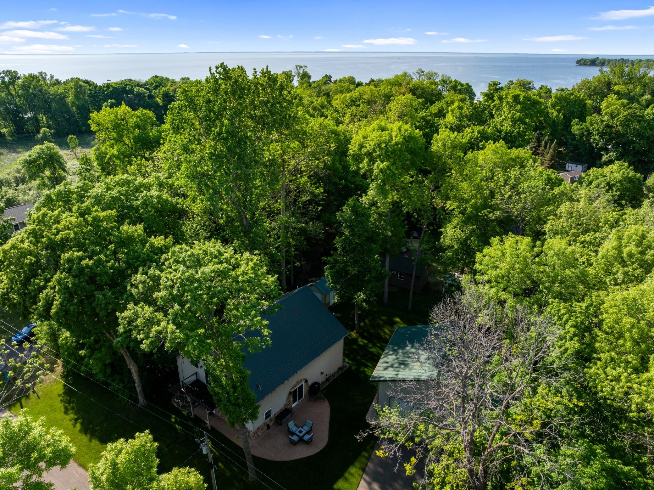 main property photo 33