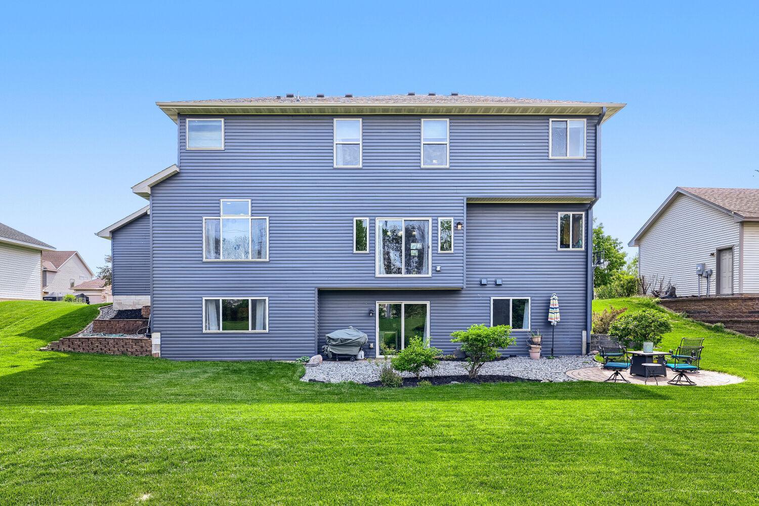 main property photo 5