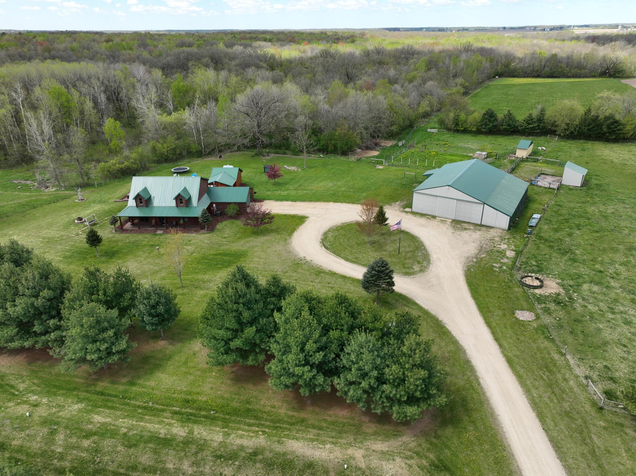 main property photo 4
