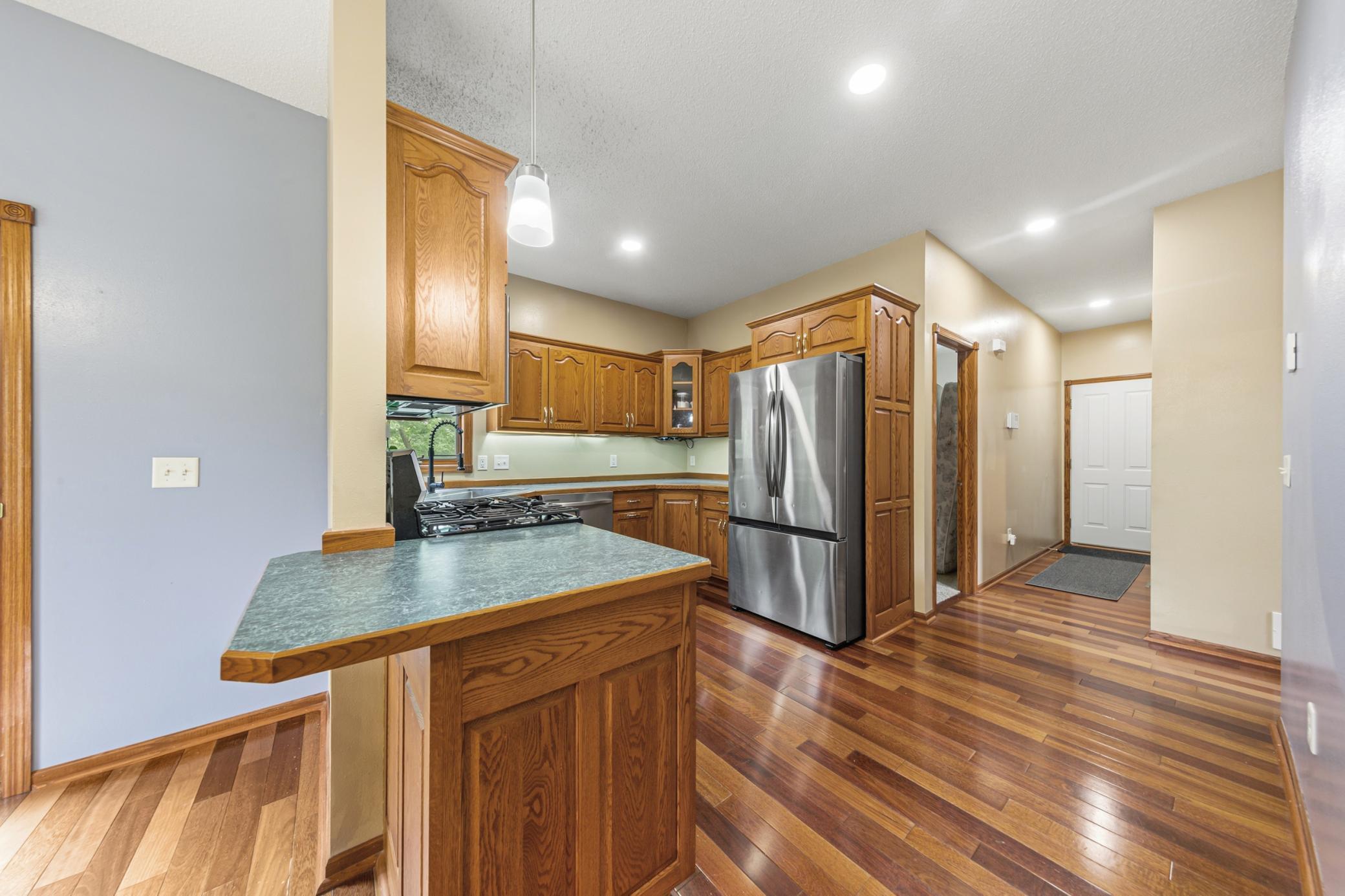 main property photo 13