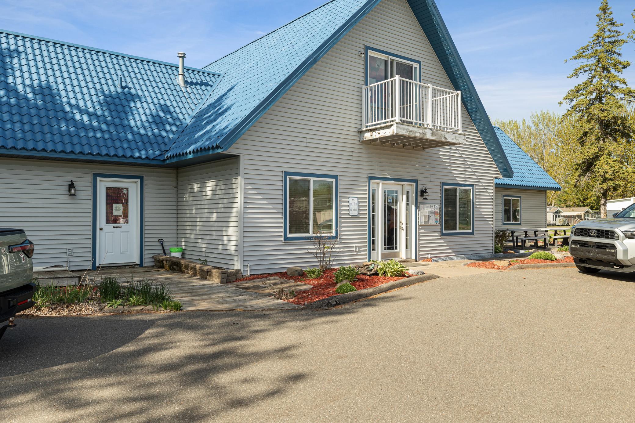 main property photo 20
