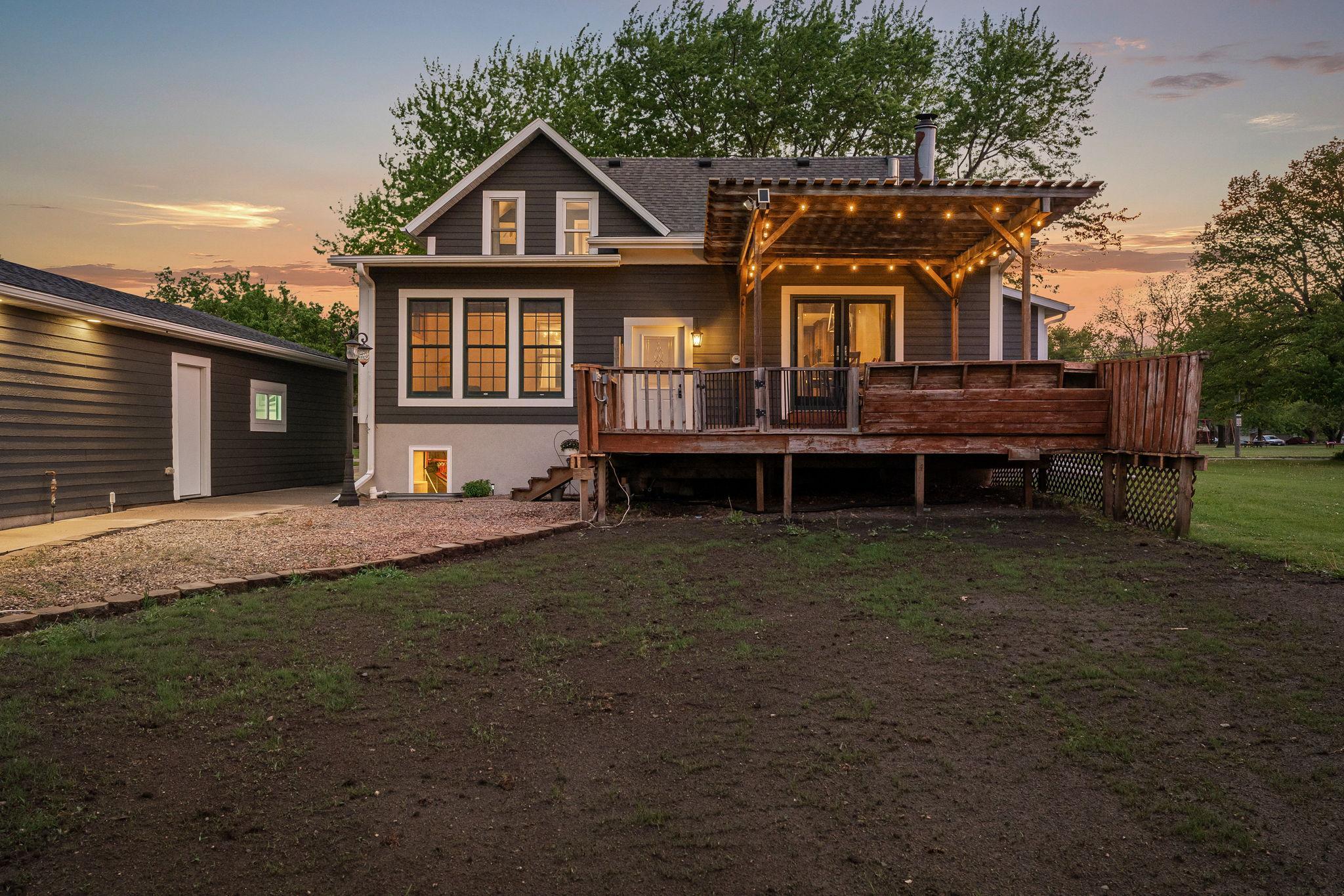 main property photo 9