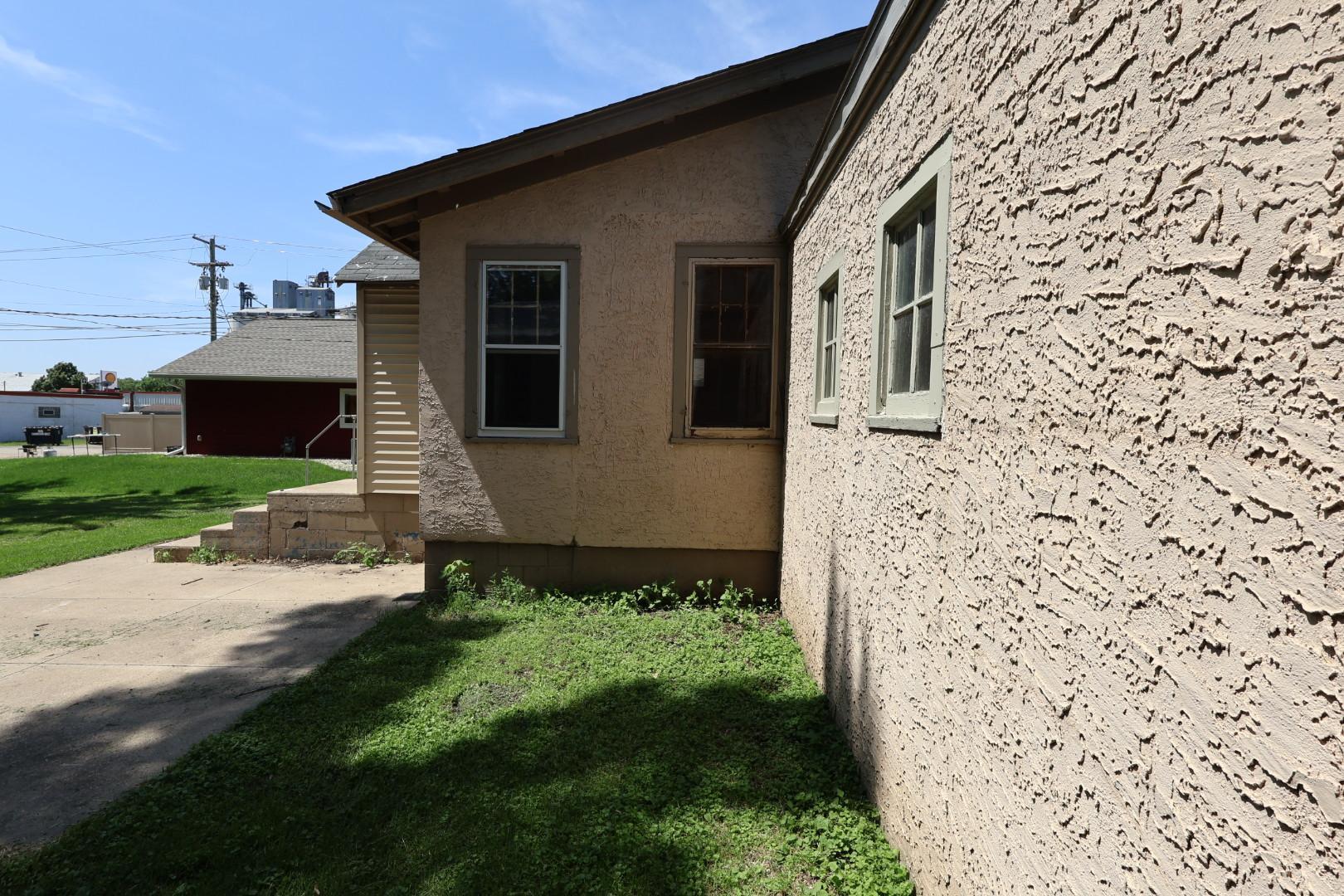 main property photo 32