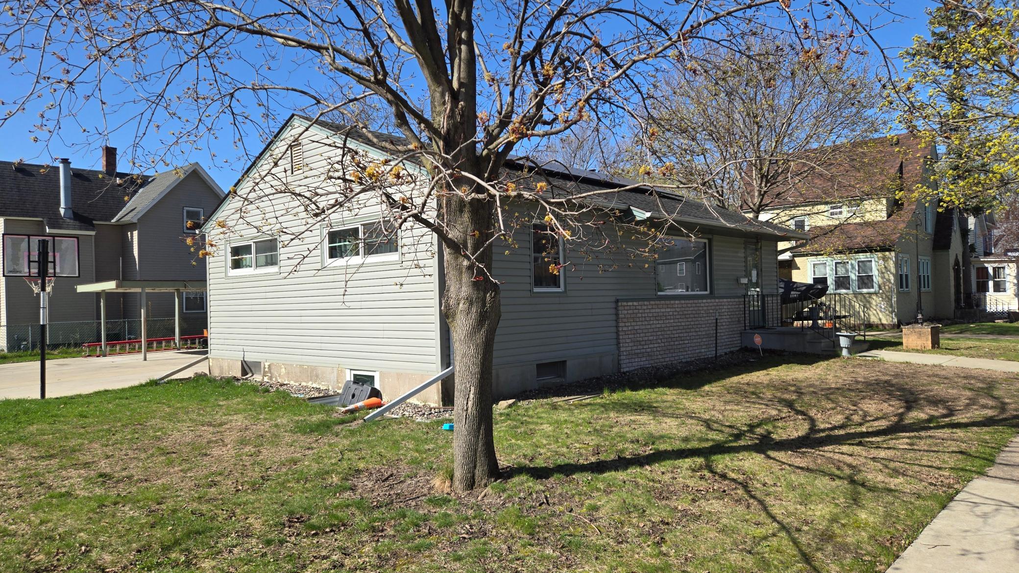 main property photo 3