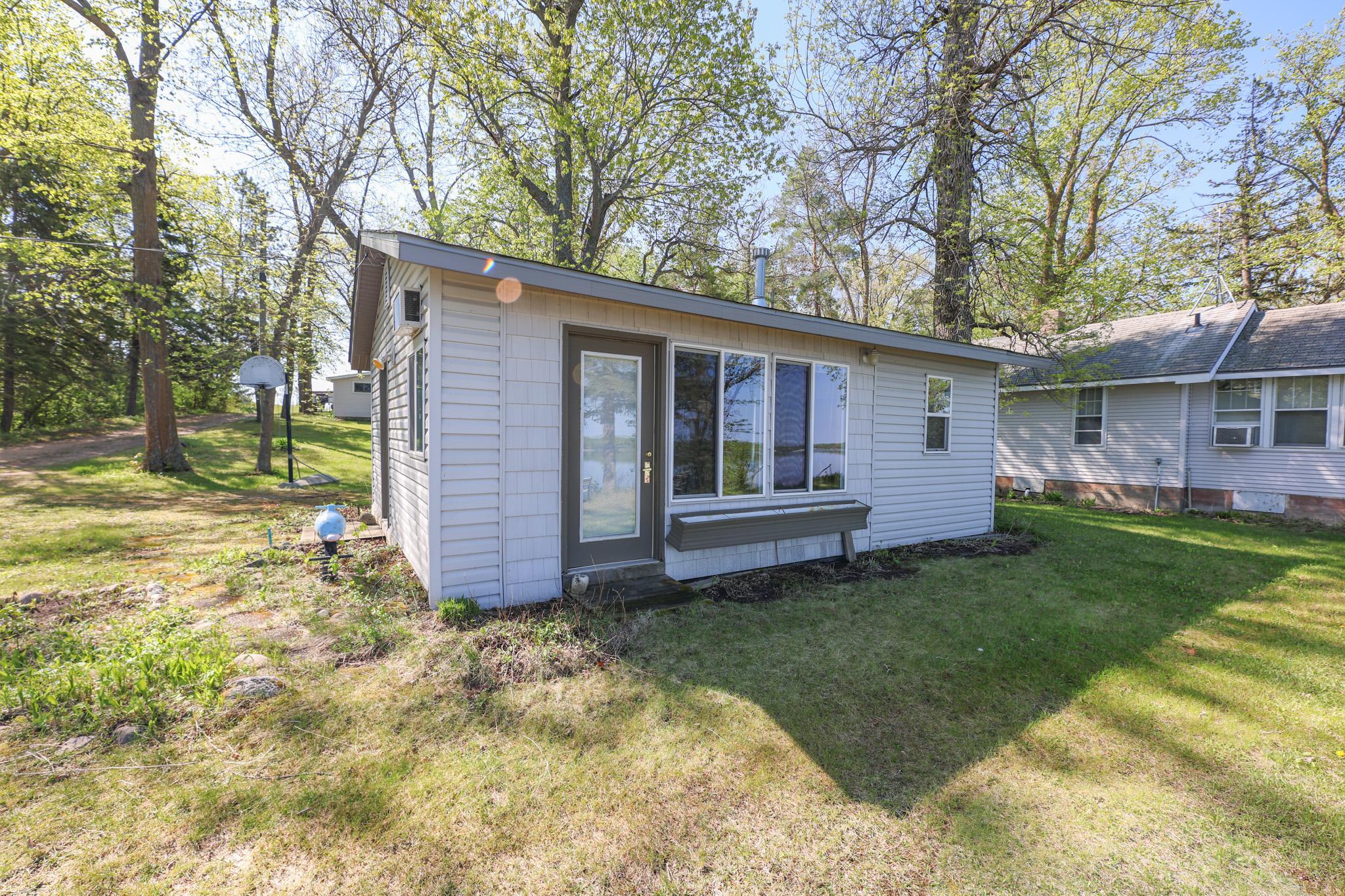 main property photo 8