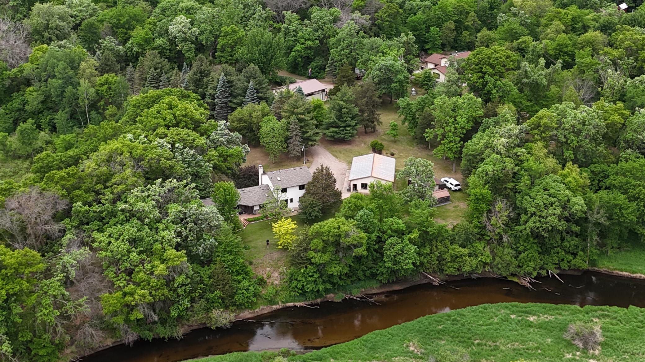 main property photo 31