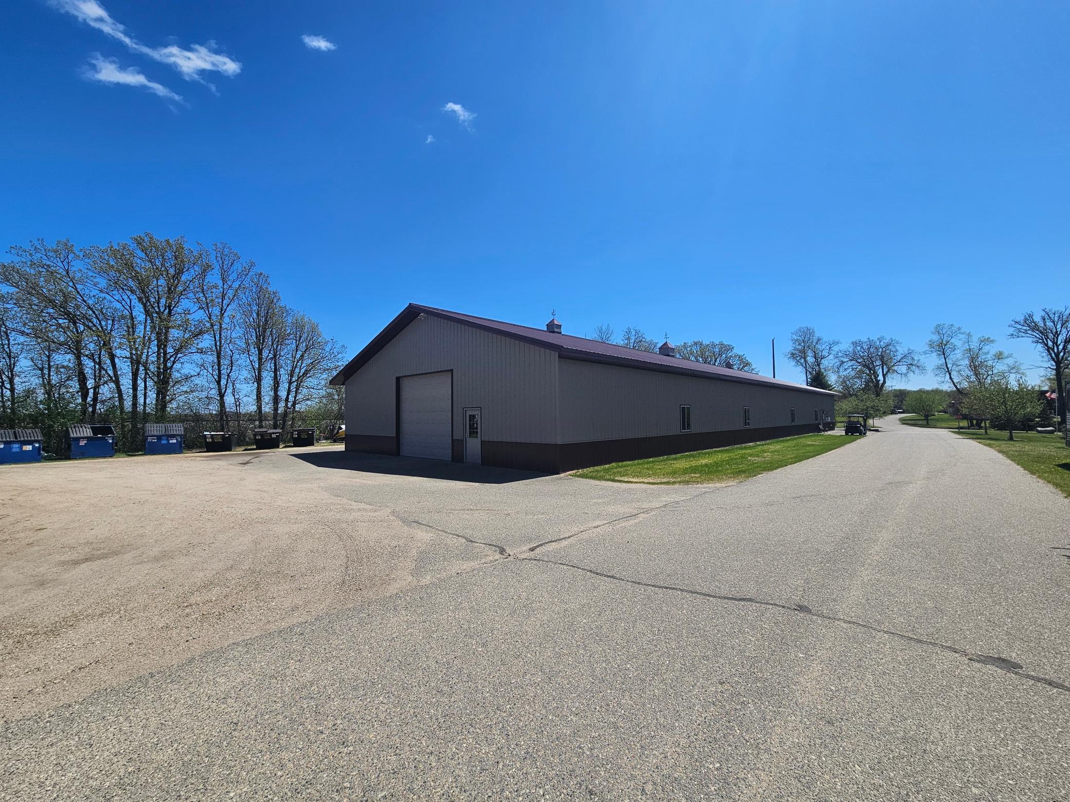main property photo 36