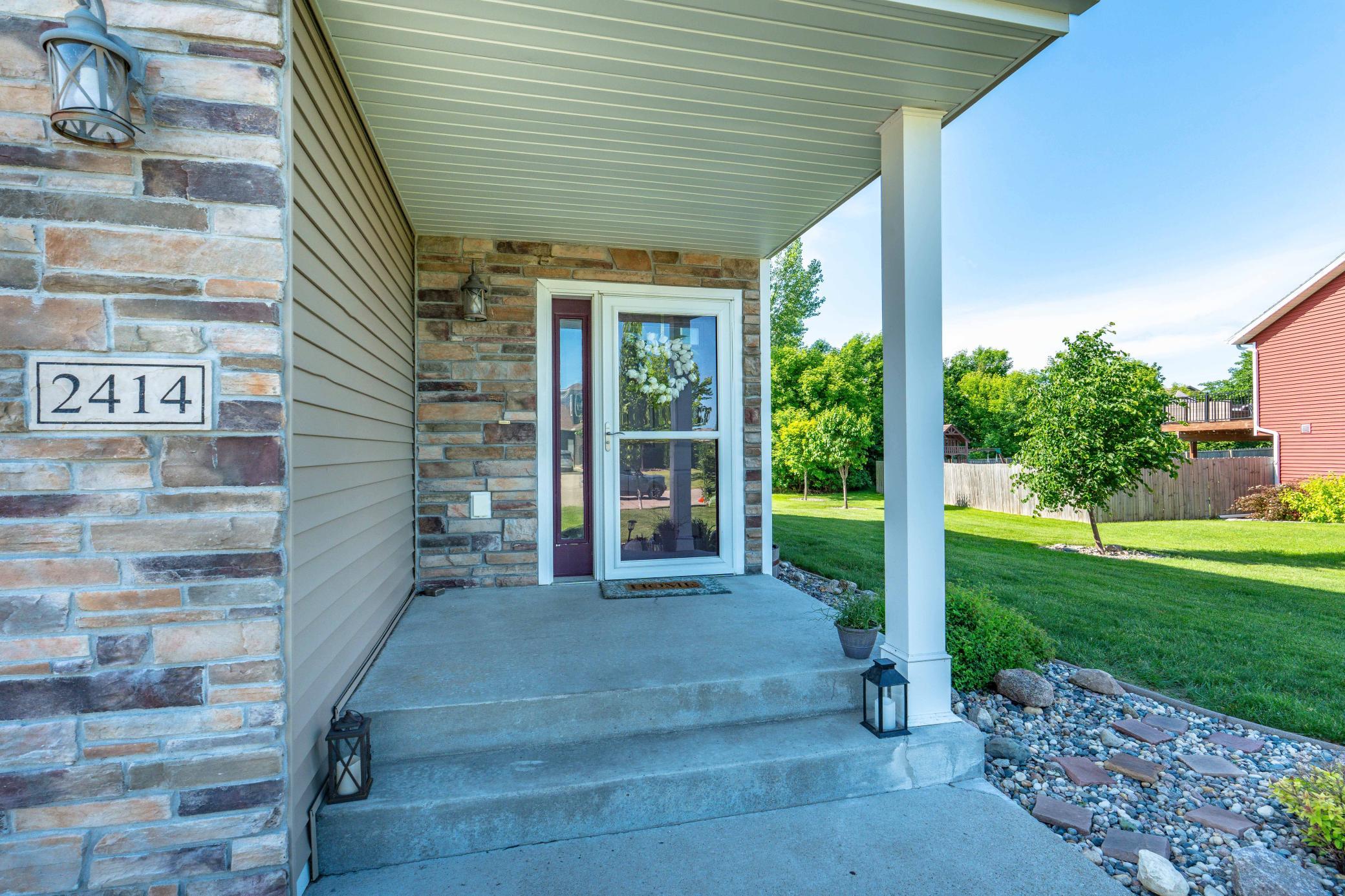 main property photo 8