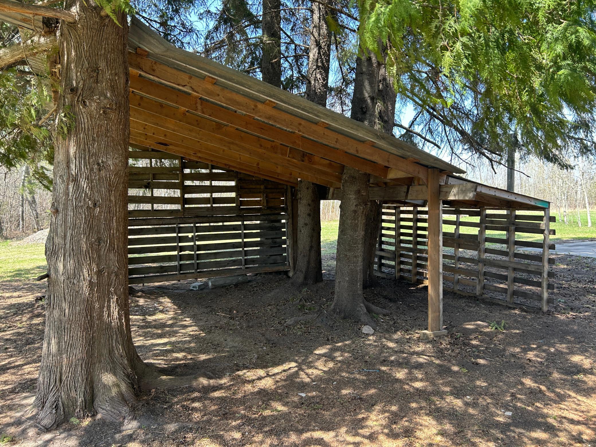 main property photo 32