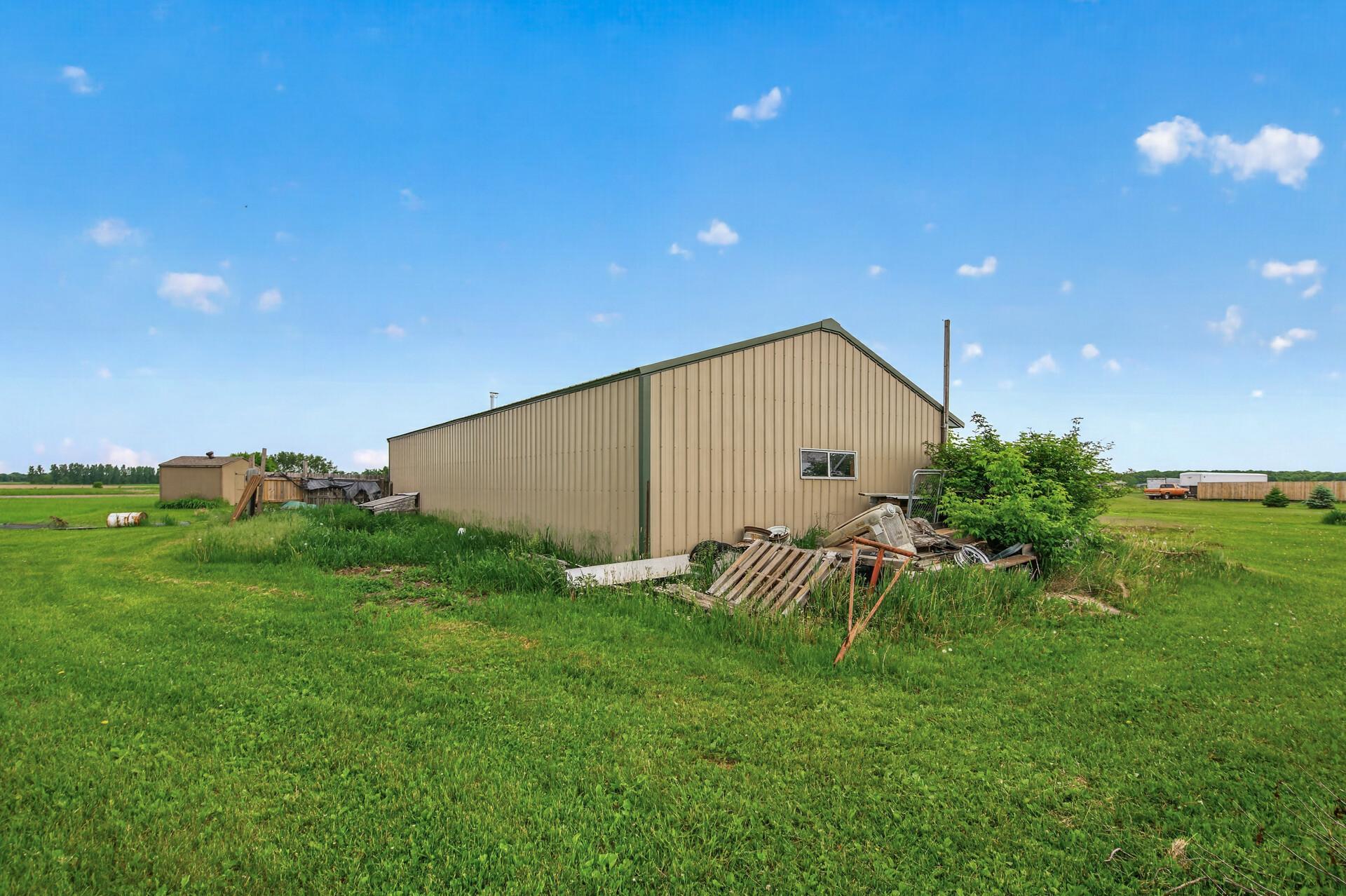 main property photo 36