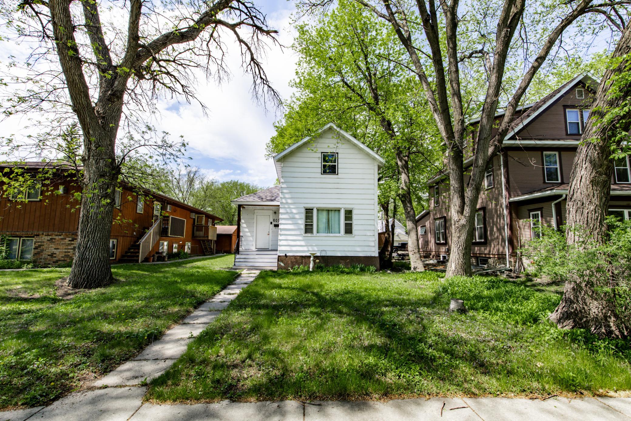 main property photo 4