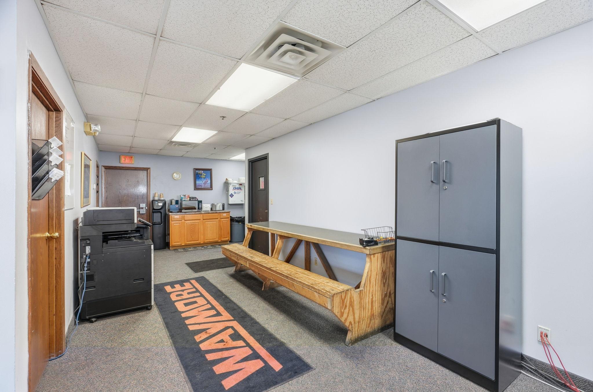 main property photo 41