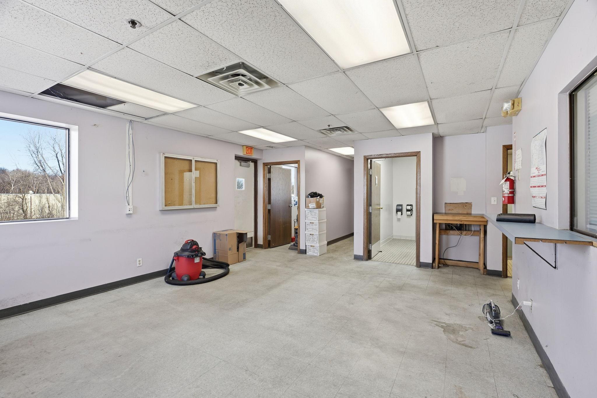 main property photo 59