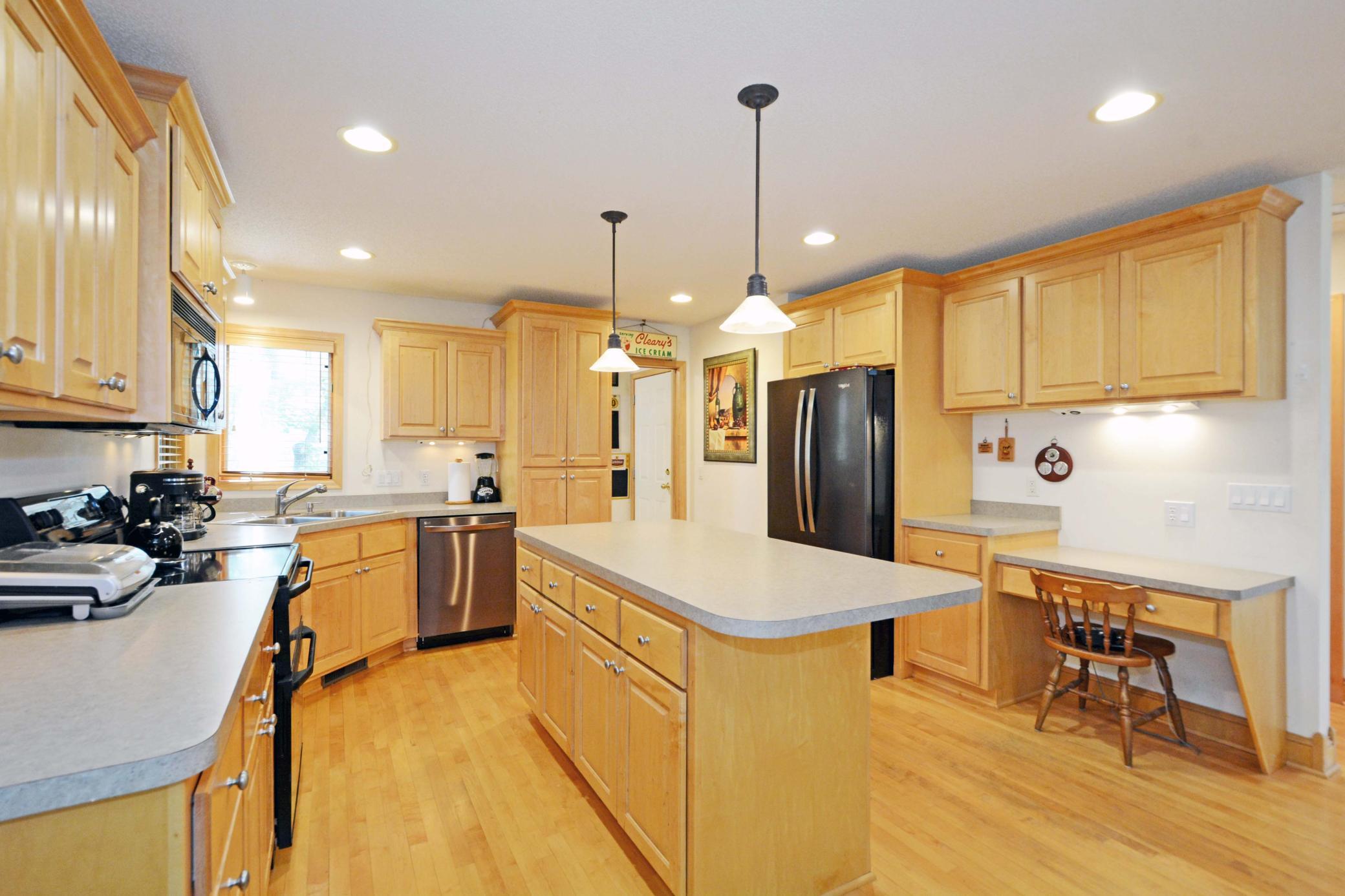 main property photo 8