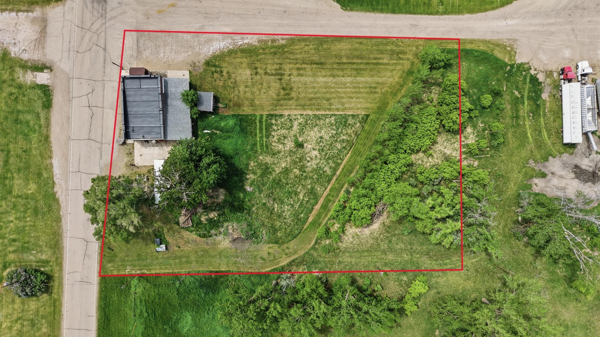 main property photo 5