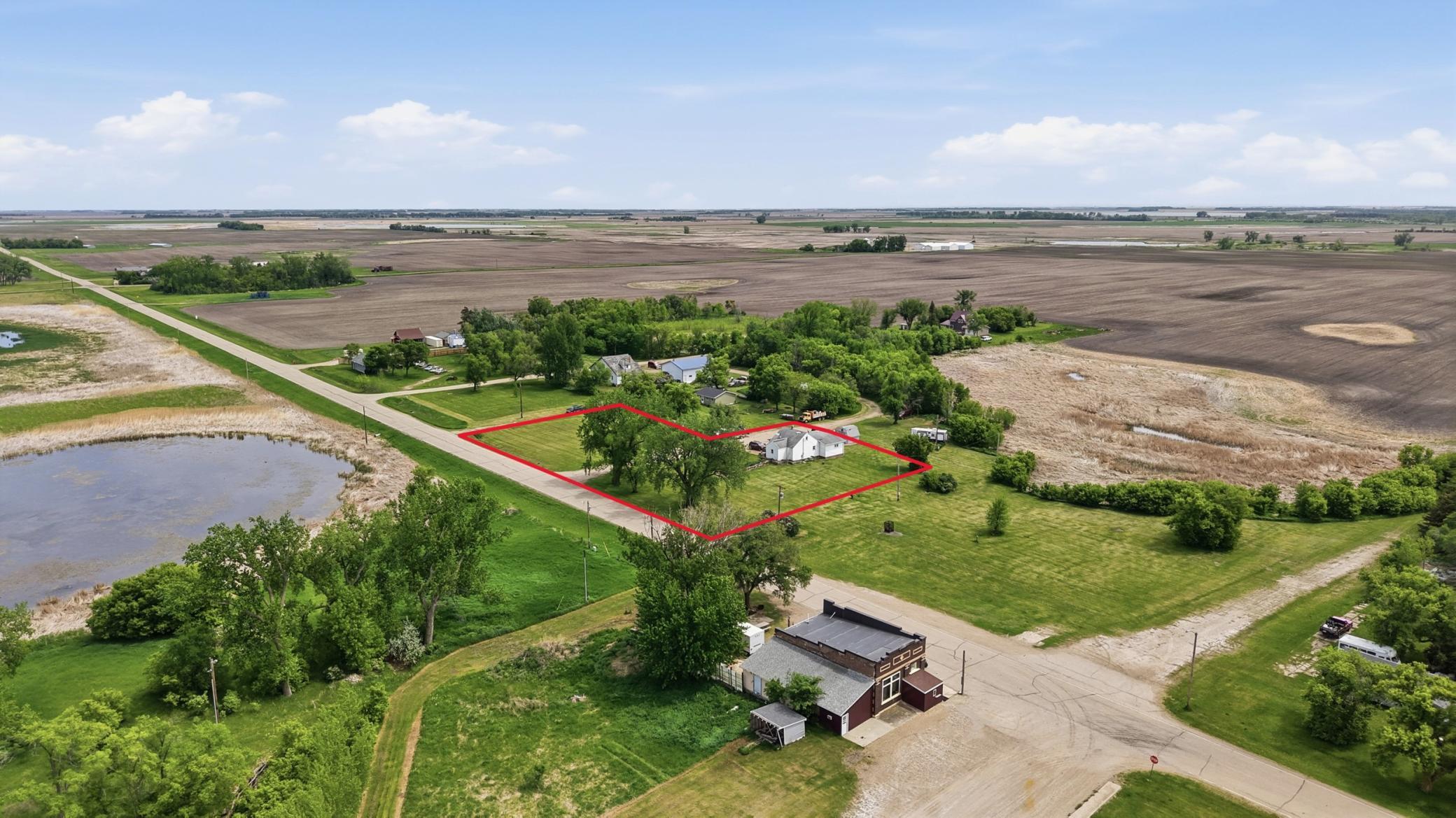 main property photo 9