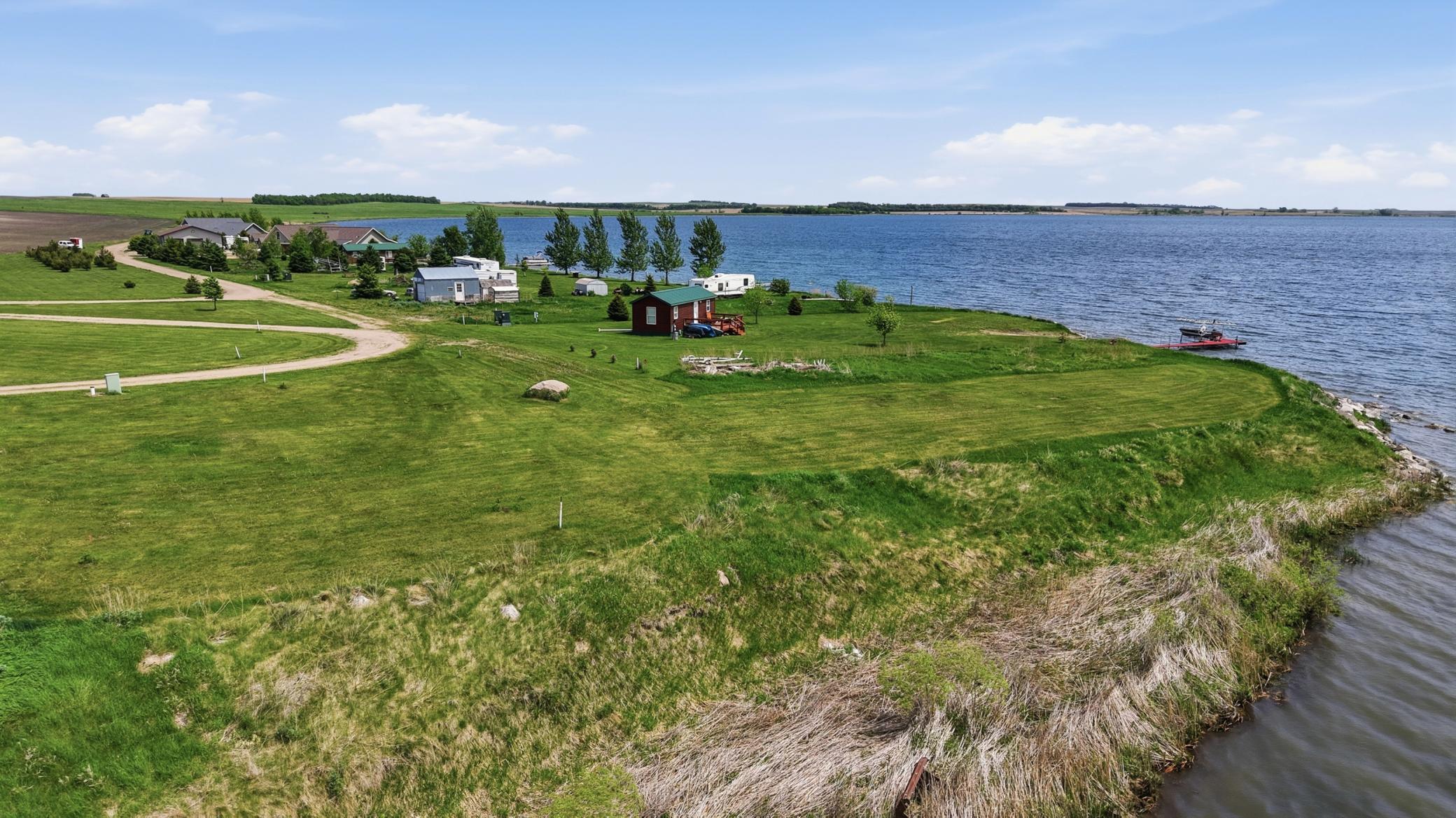 main property photo 16