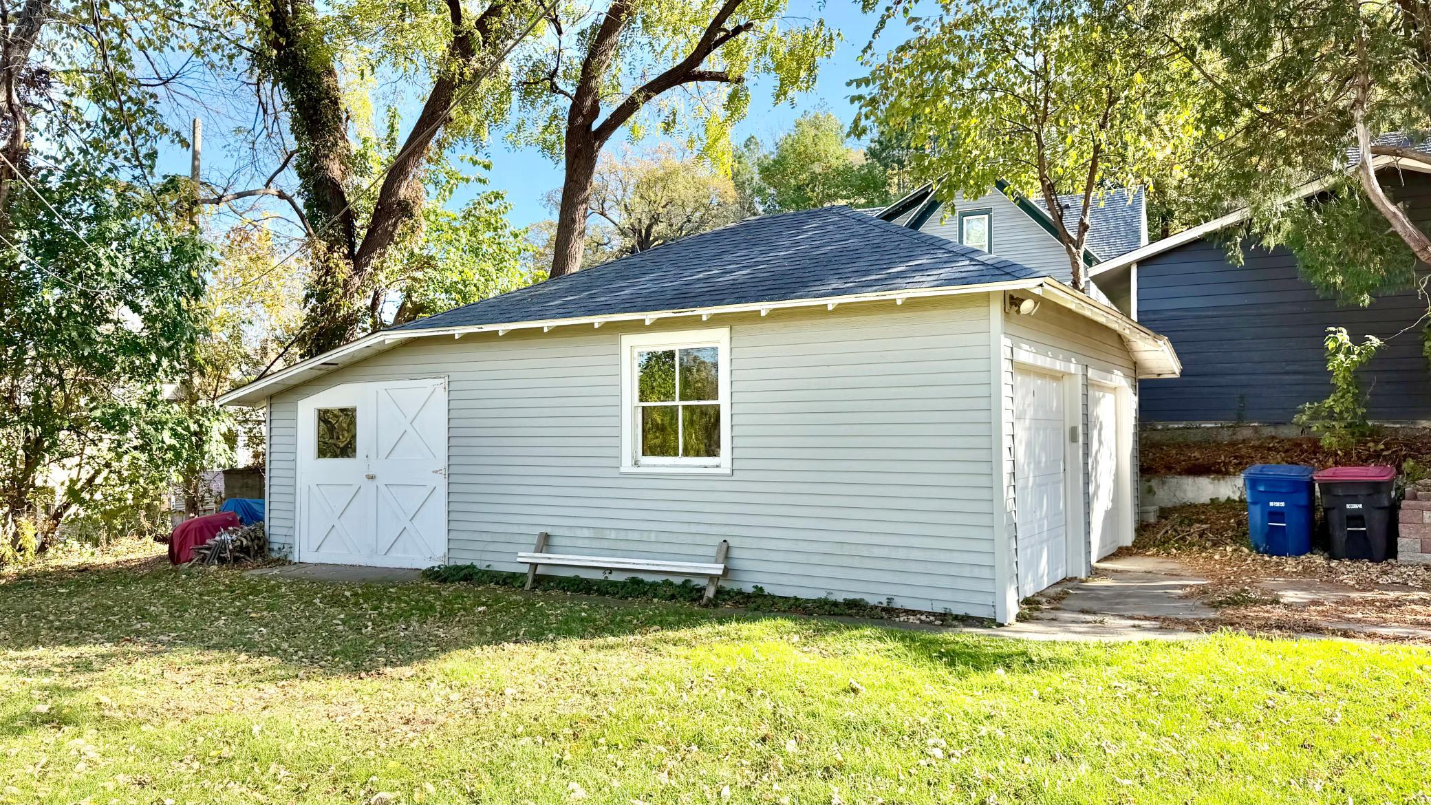 main property photo 54