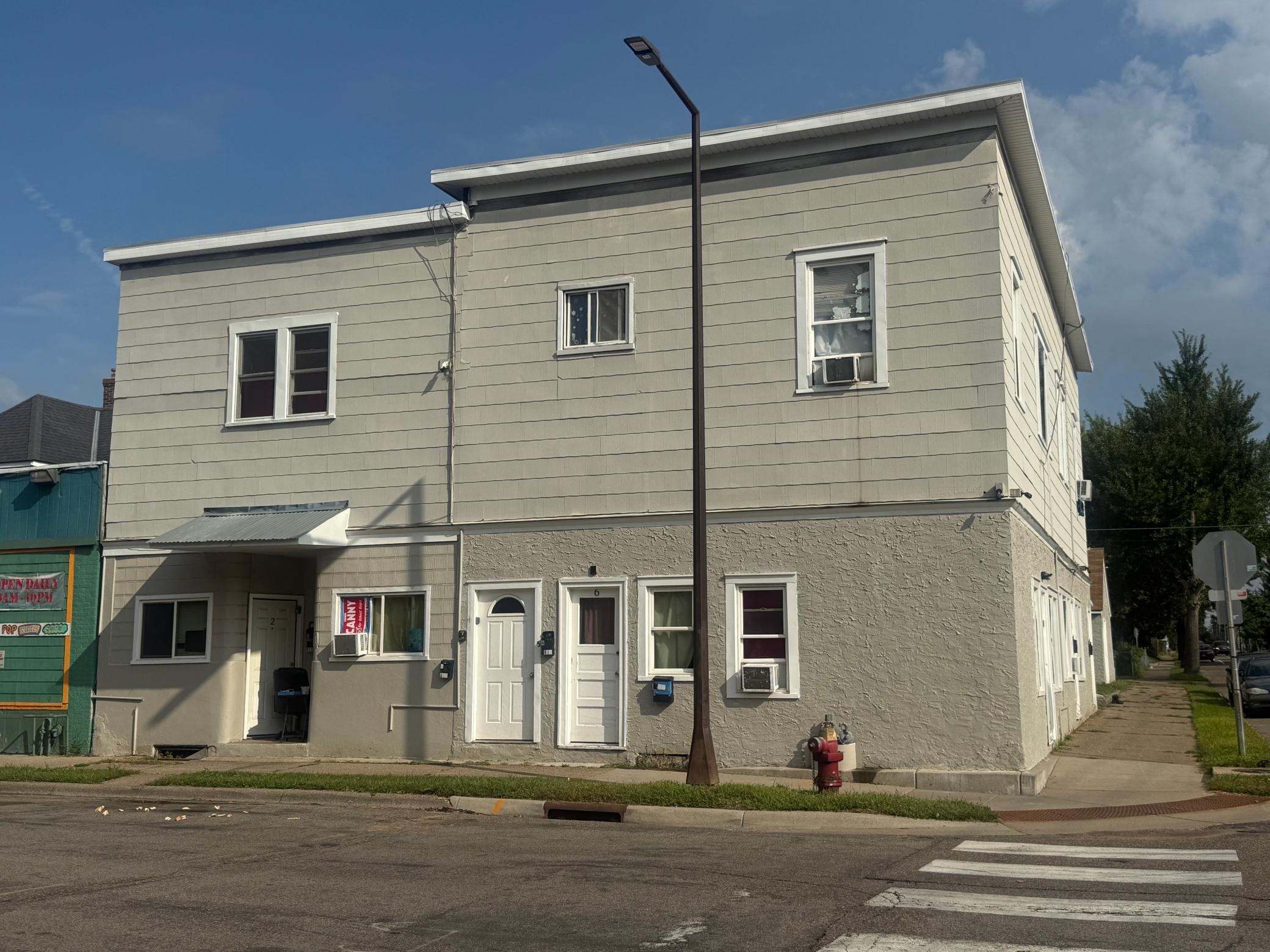 main property photo 3