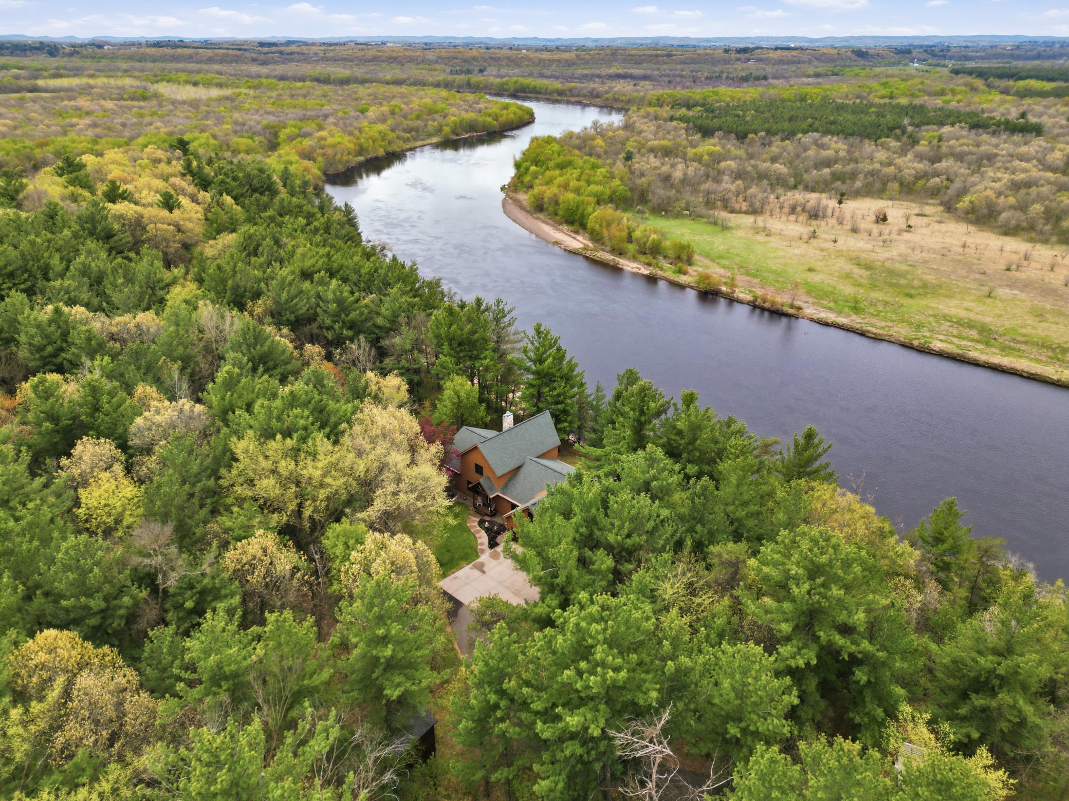 main property photo 40