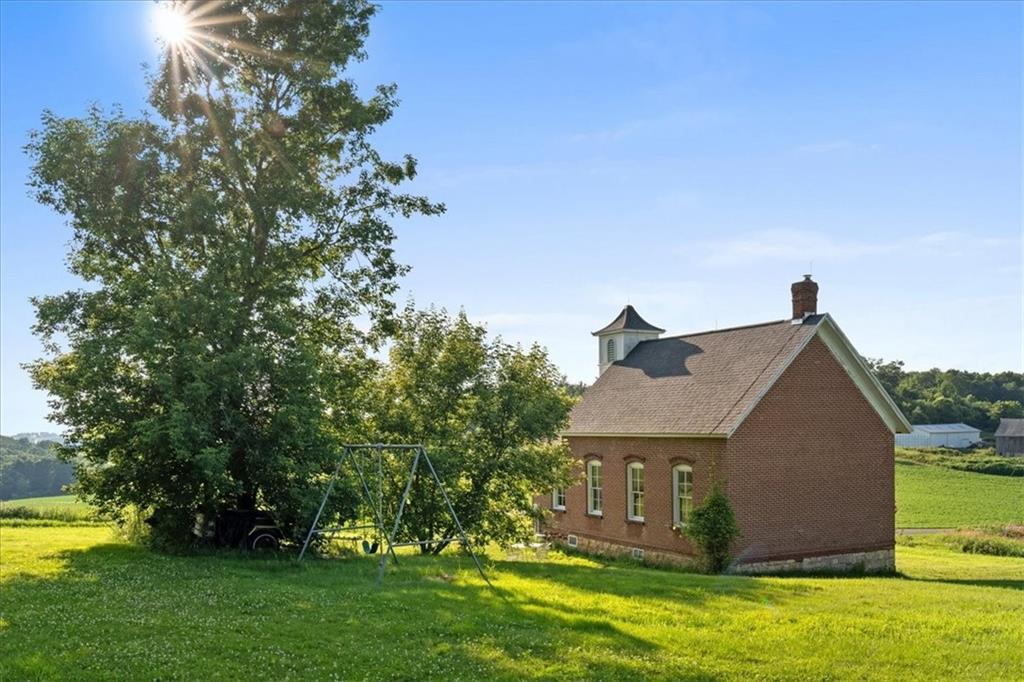 main property photo 17