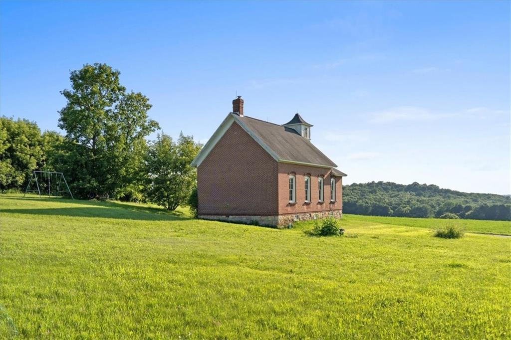 main property photo 18