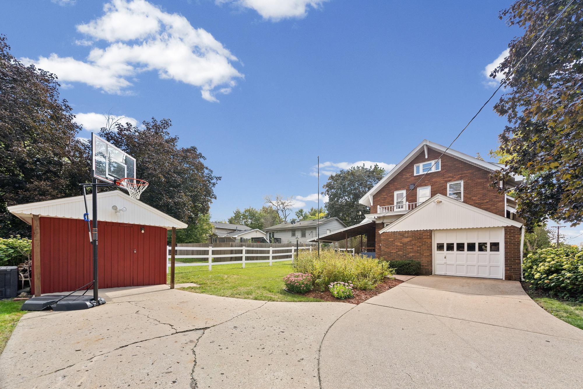 main property photo 64