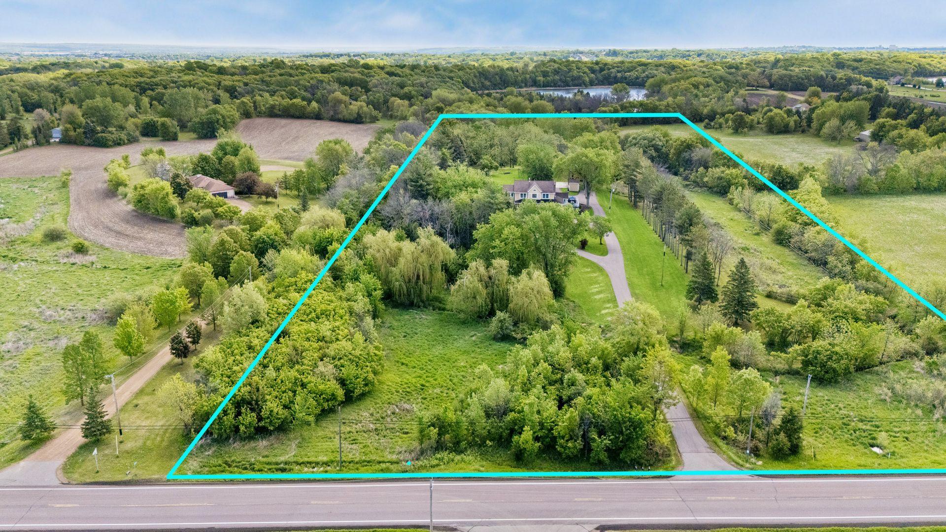 main property photo 6