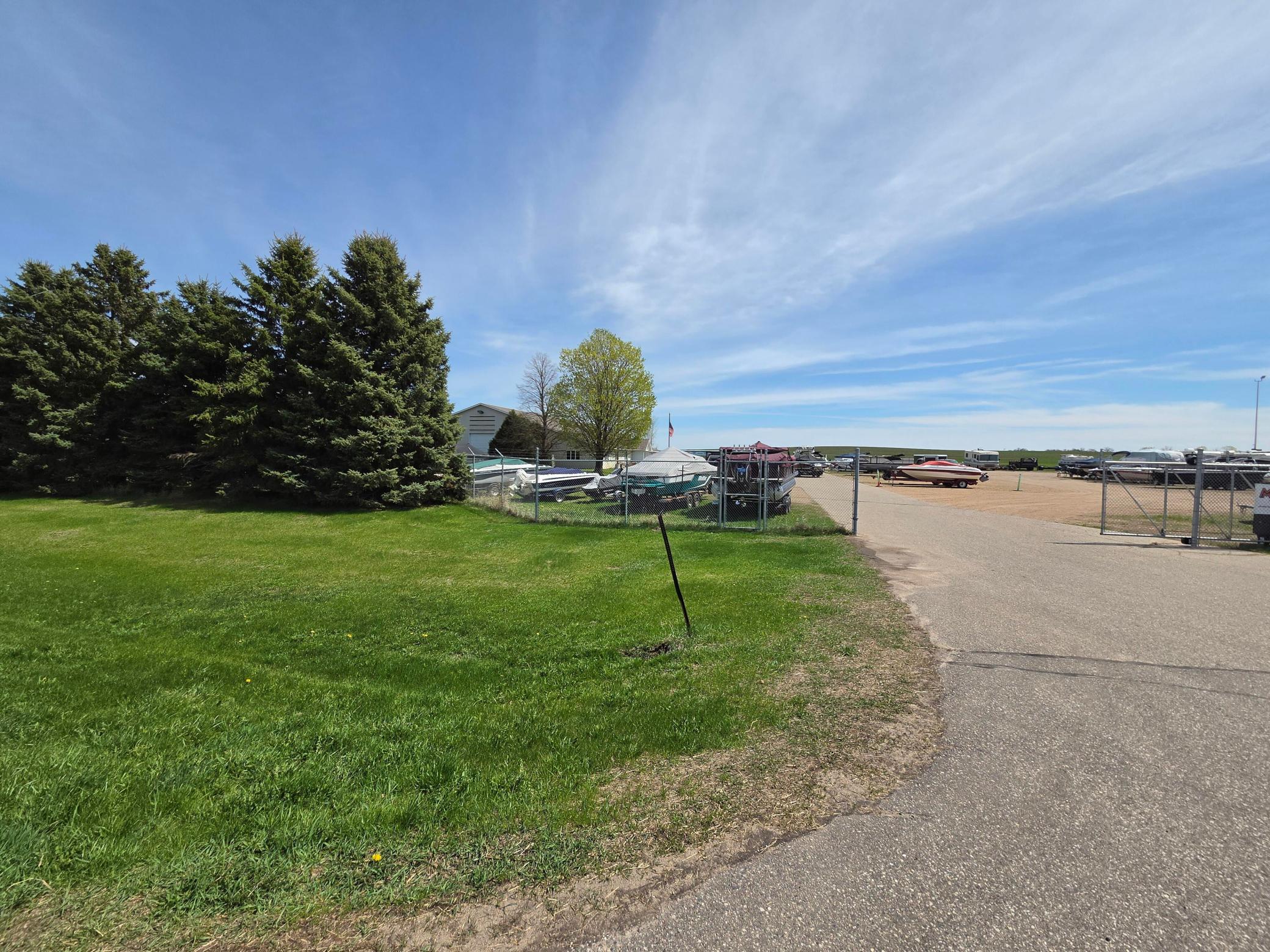 main property photo 20
