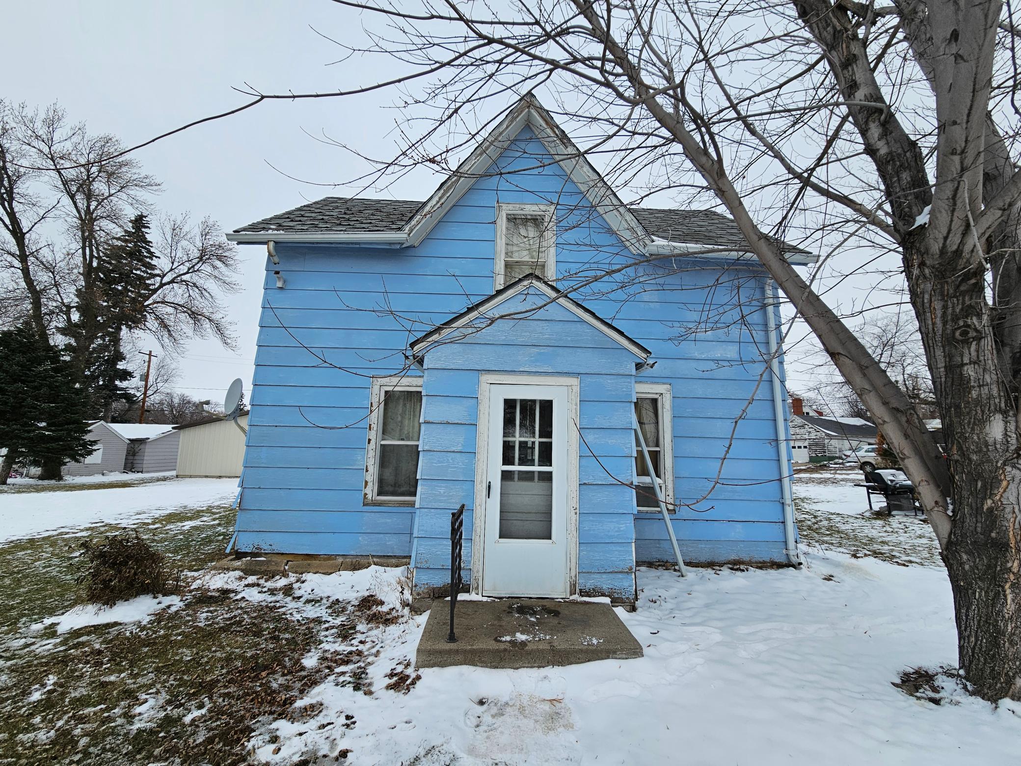 main property photo 3