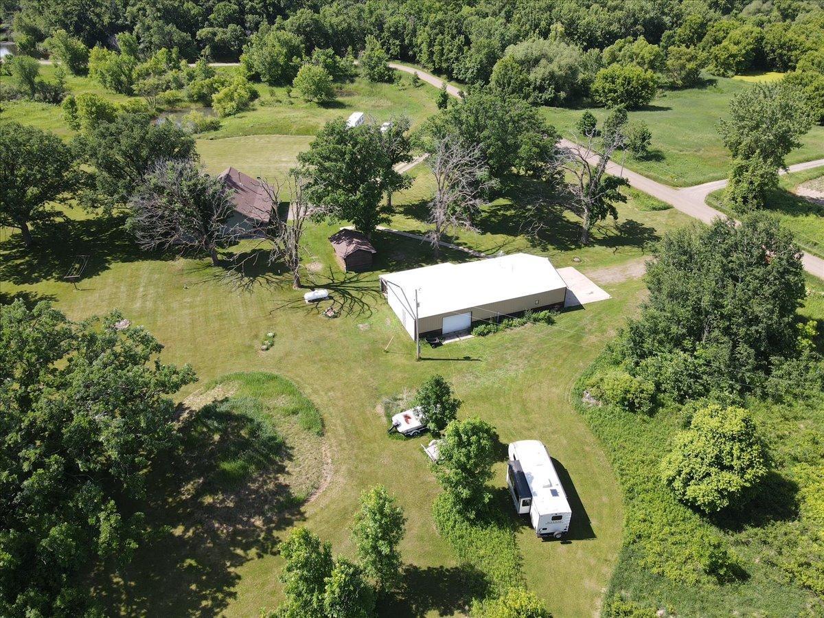 main property photo 40