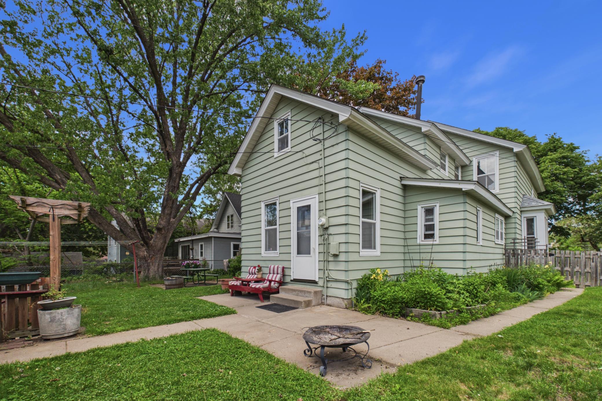 main property photo 20