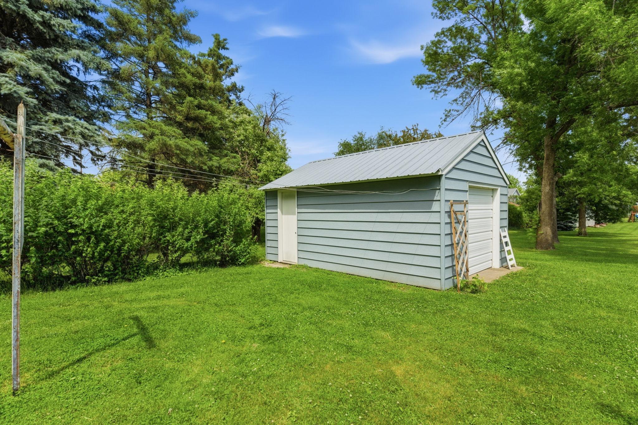 main property photo 22