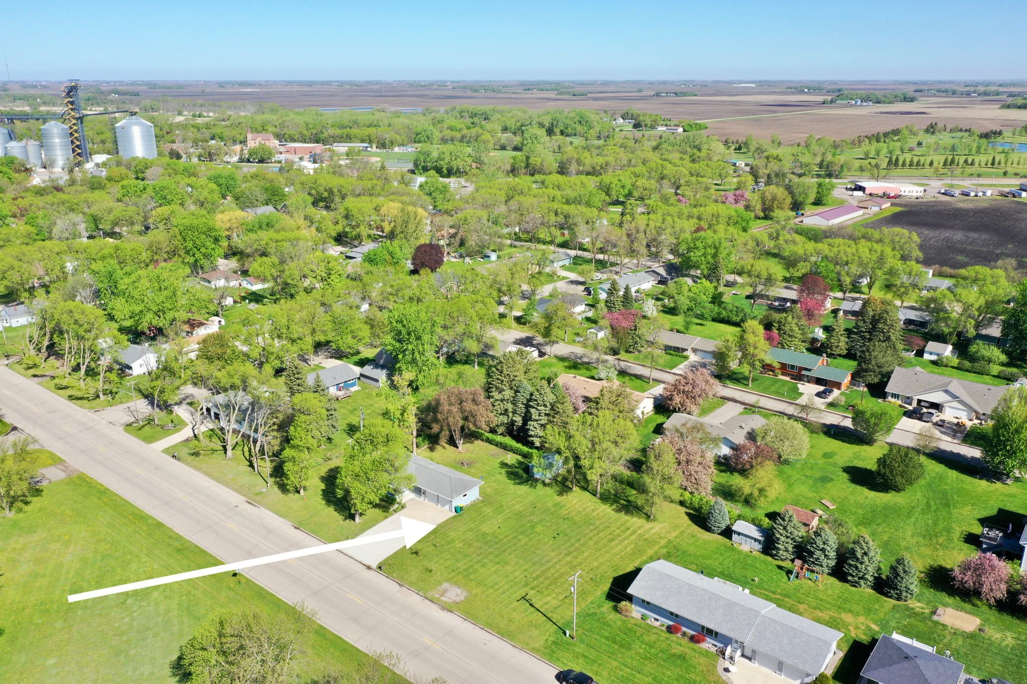 main property photo 7