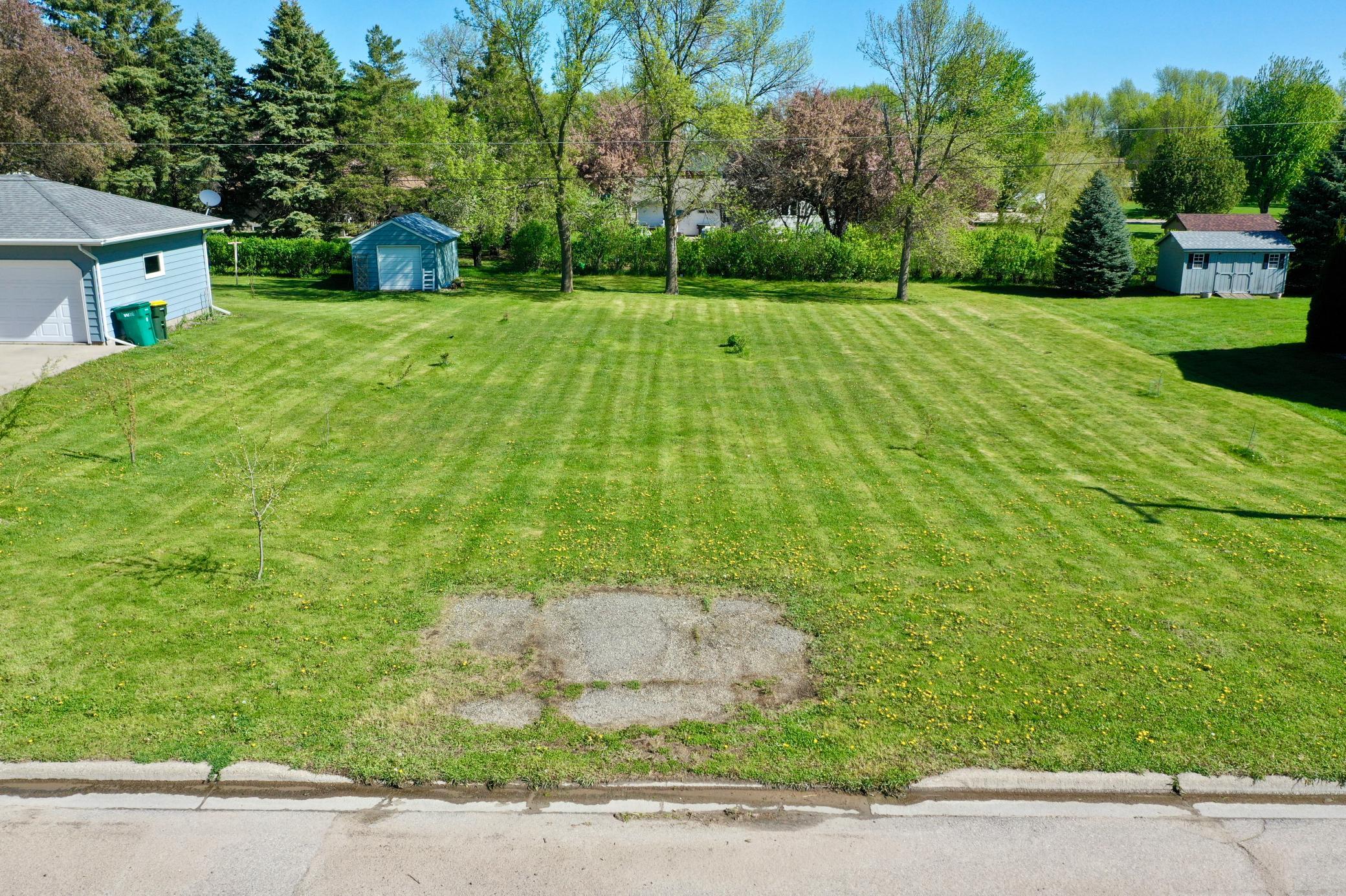 main property photo 8