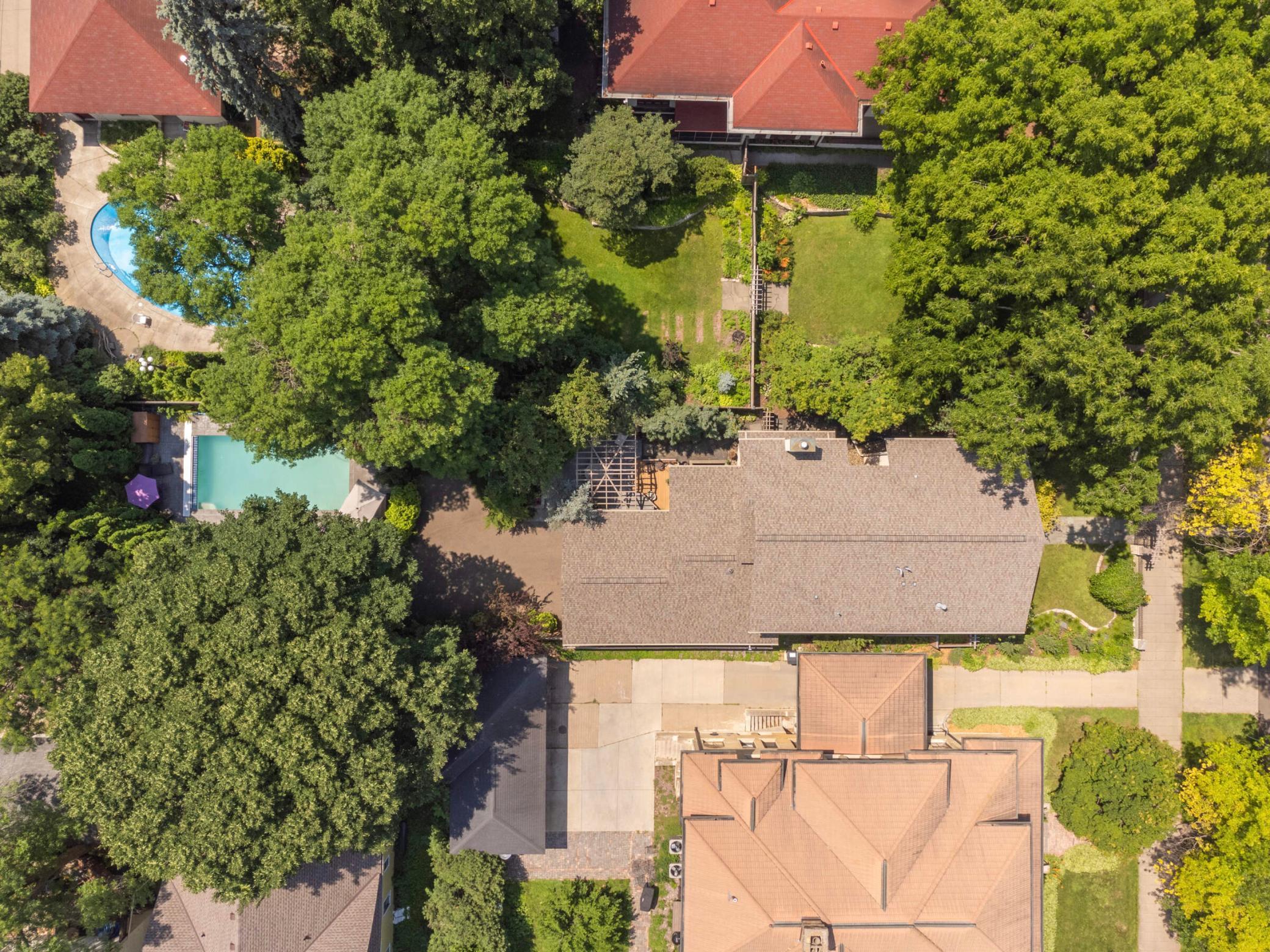 main property photo 54