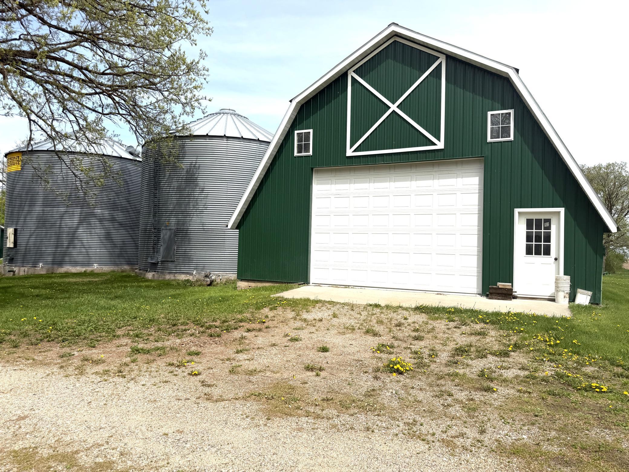 main property photo 66