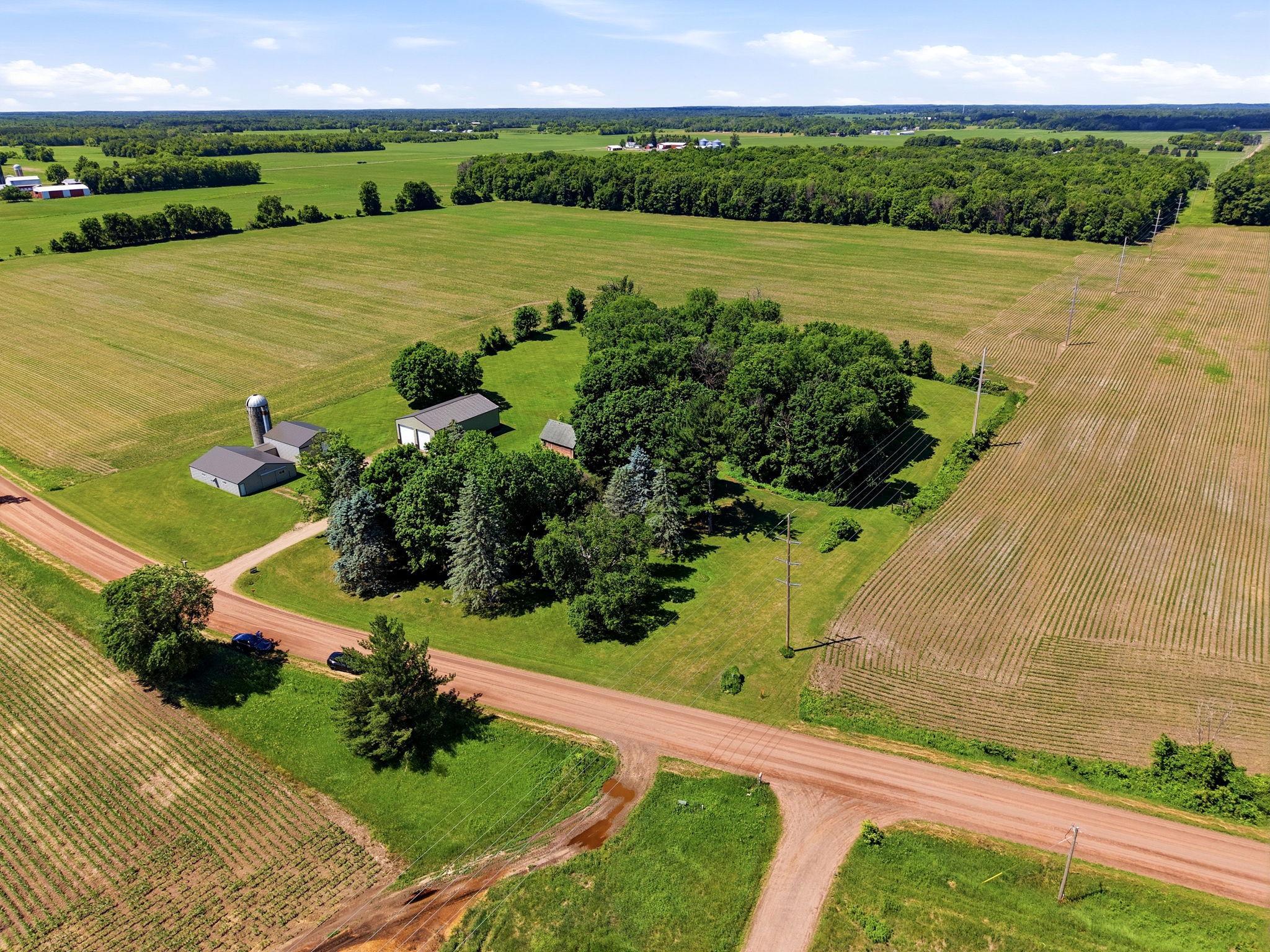 main property photo 41