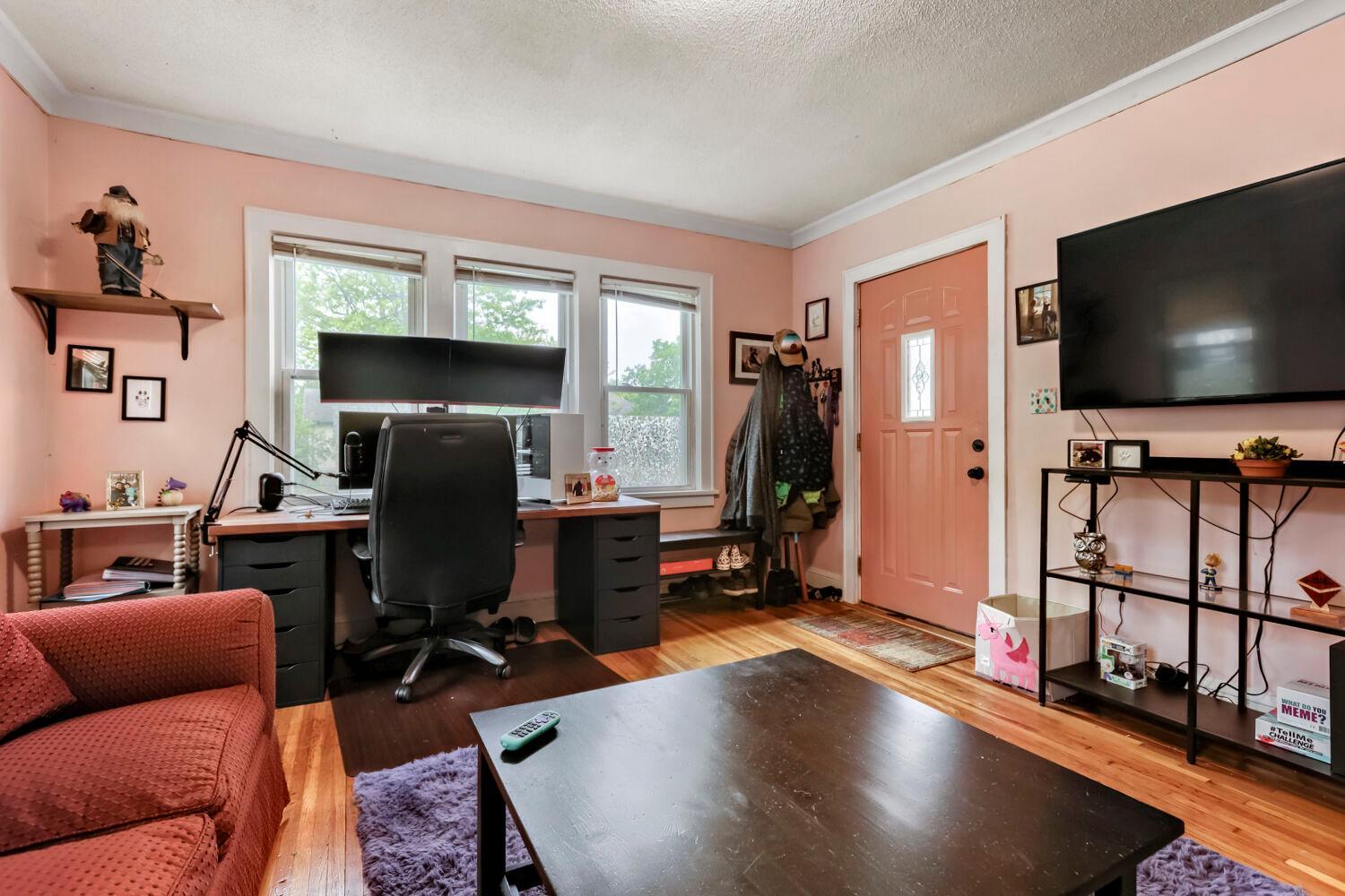main property photo 5