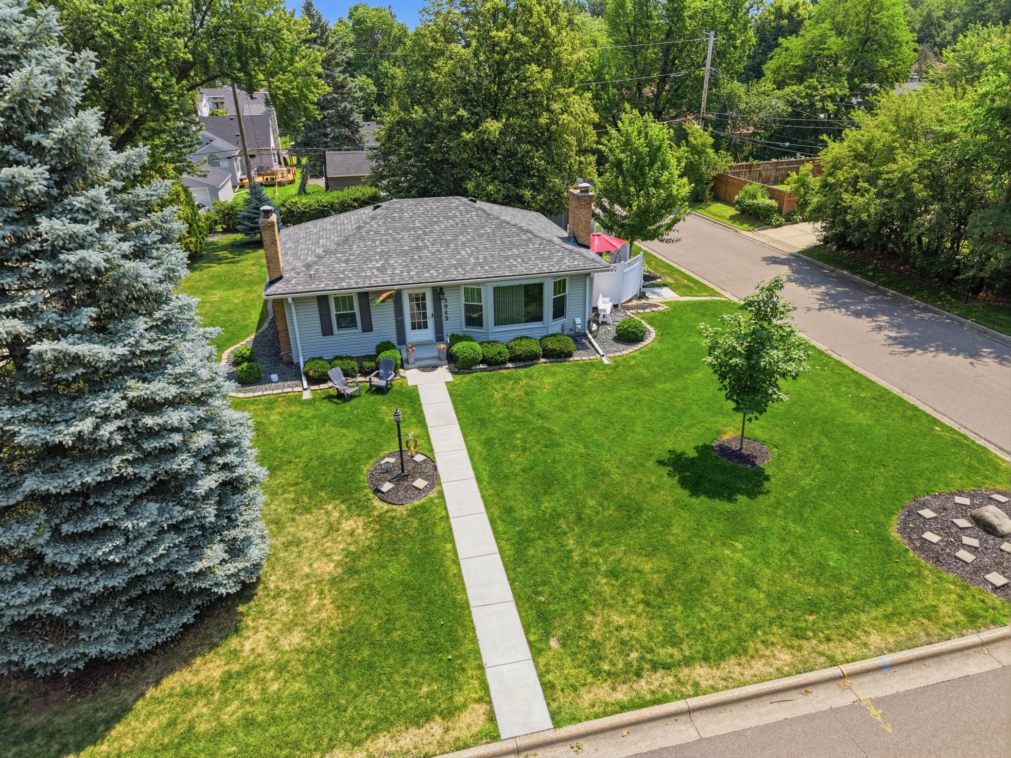 main property photo 59