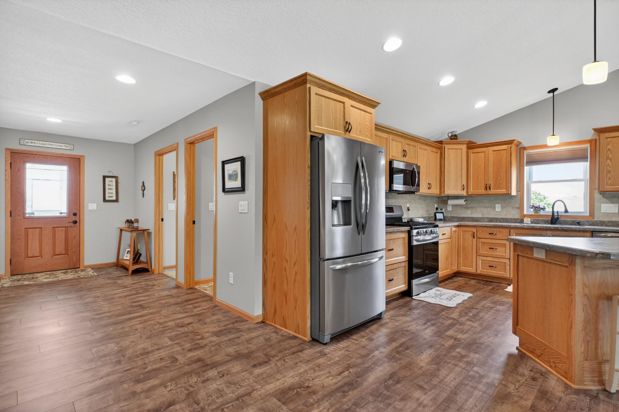 main property photo 15