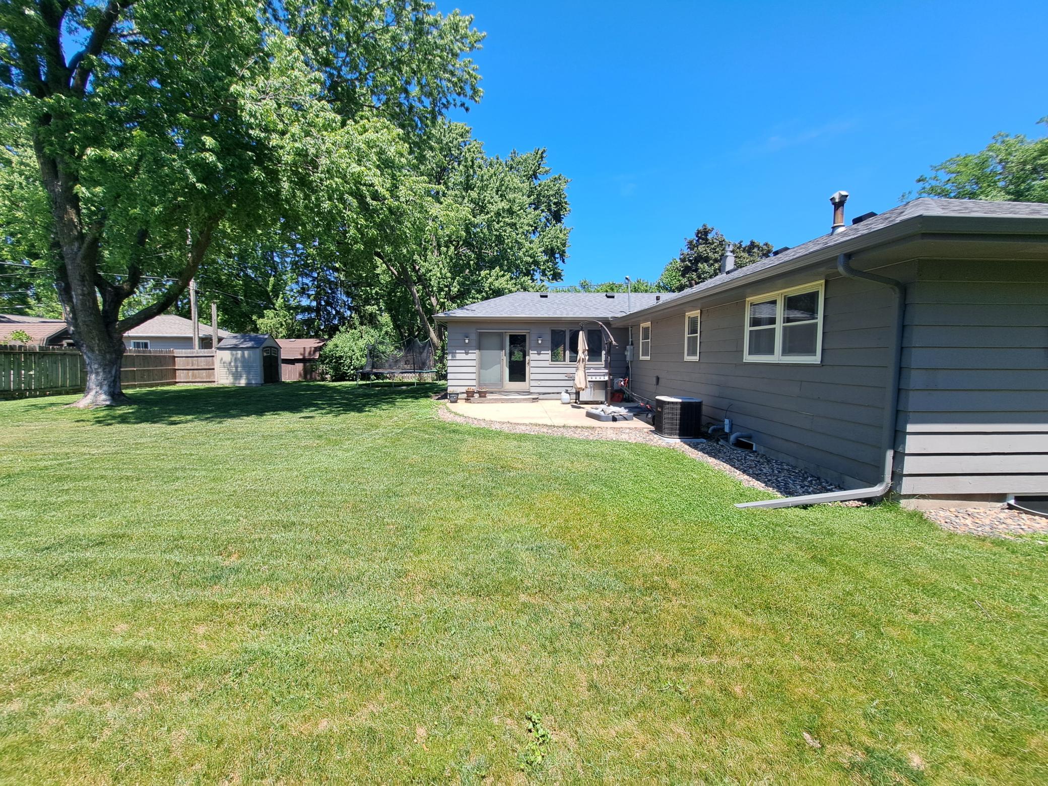 main property photo 25