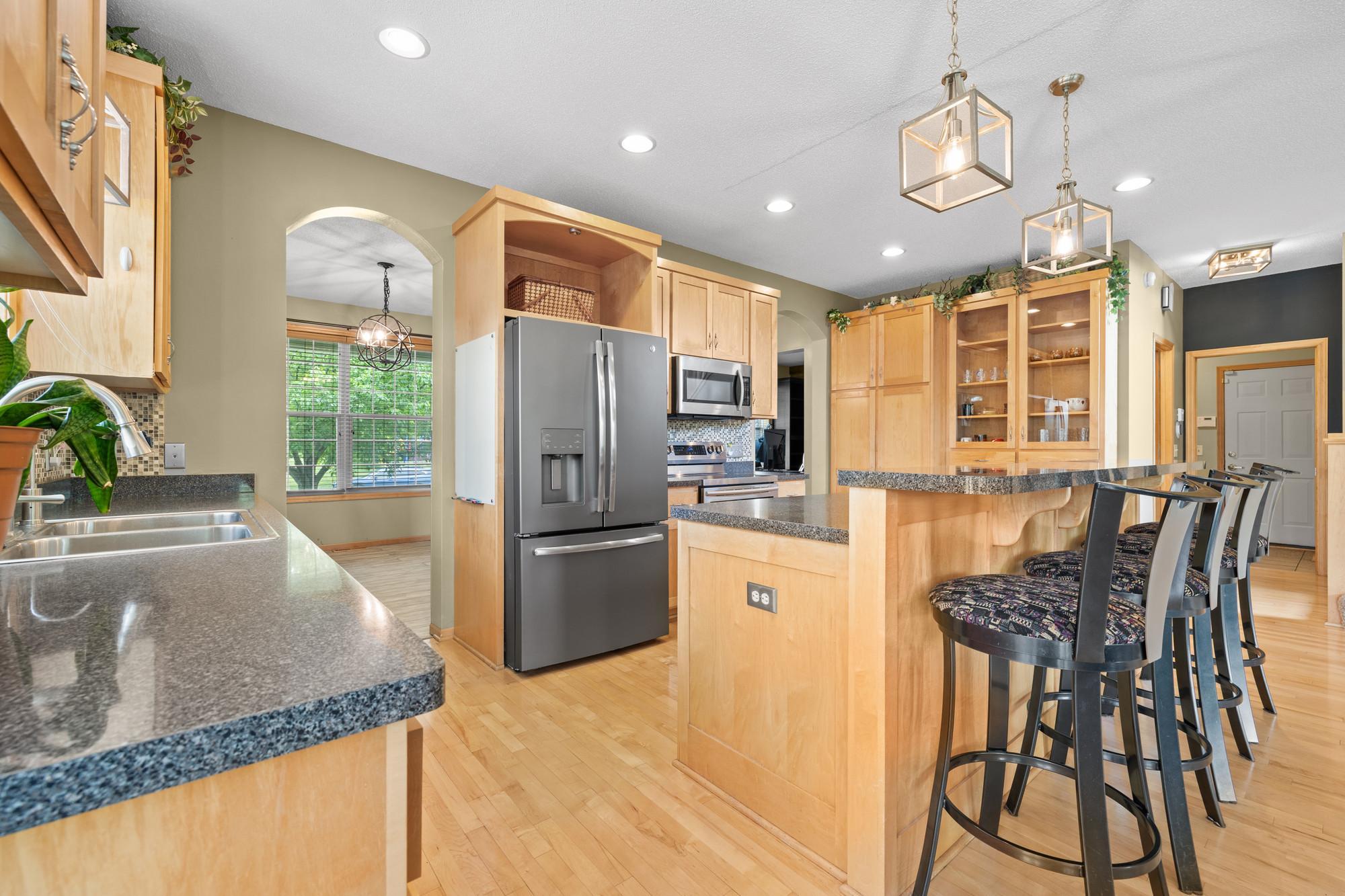 main property photo 12