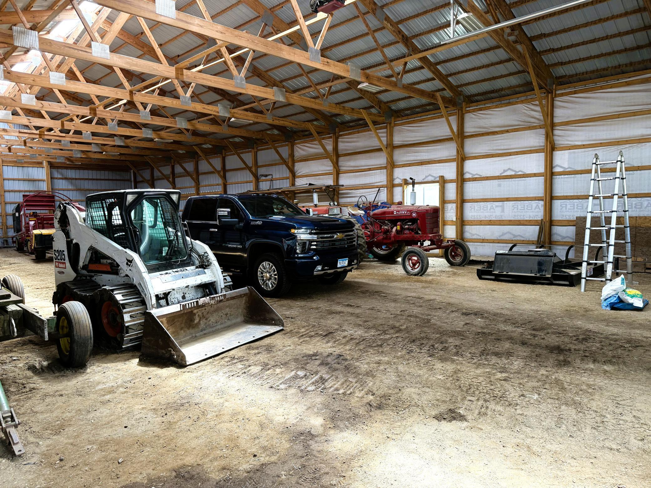 main property photo 34
