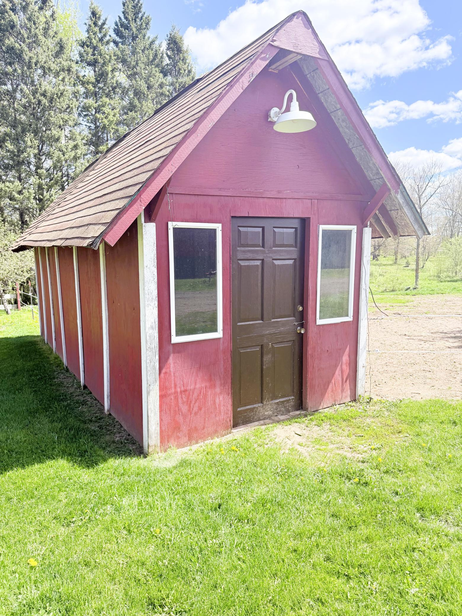 main property photo 37
