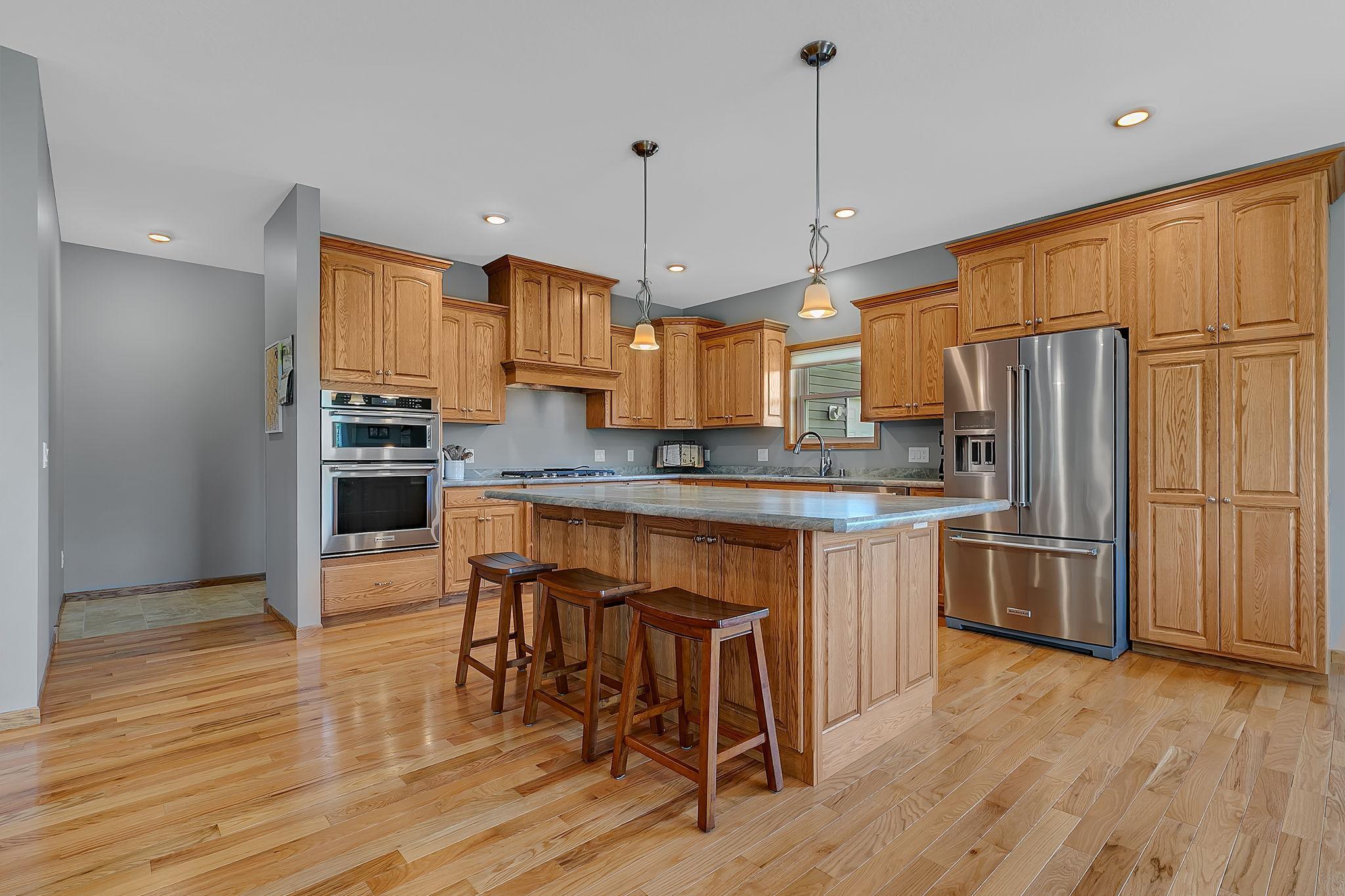 main property photo 19